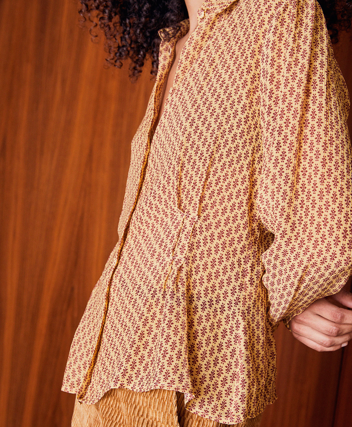 DAFNE SHIRT IN PRINTED CREPON - GOLD/BURGUNDY - Momonì
