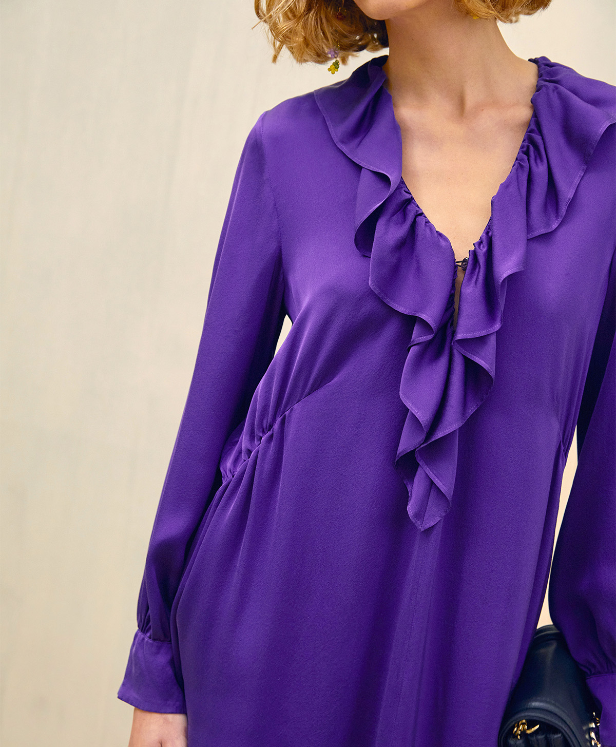 ROBE RENE' EN CRÊPE DE SATIN UNI - VIOLET - Momonì