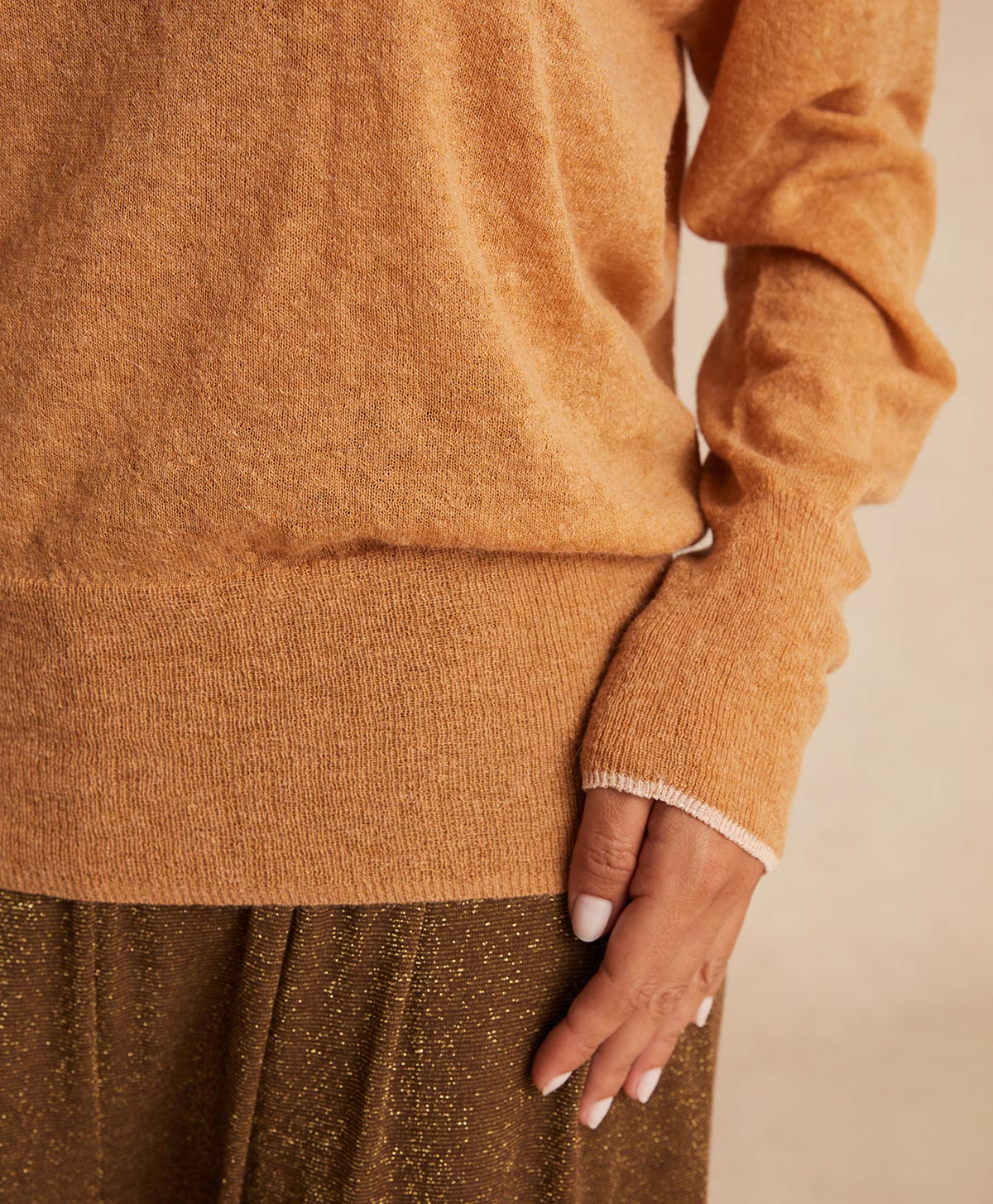 MAGLIA AUBRY IN MAGLIA LEGGERA IN ALPACA - ARACHIDE - Momonì