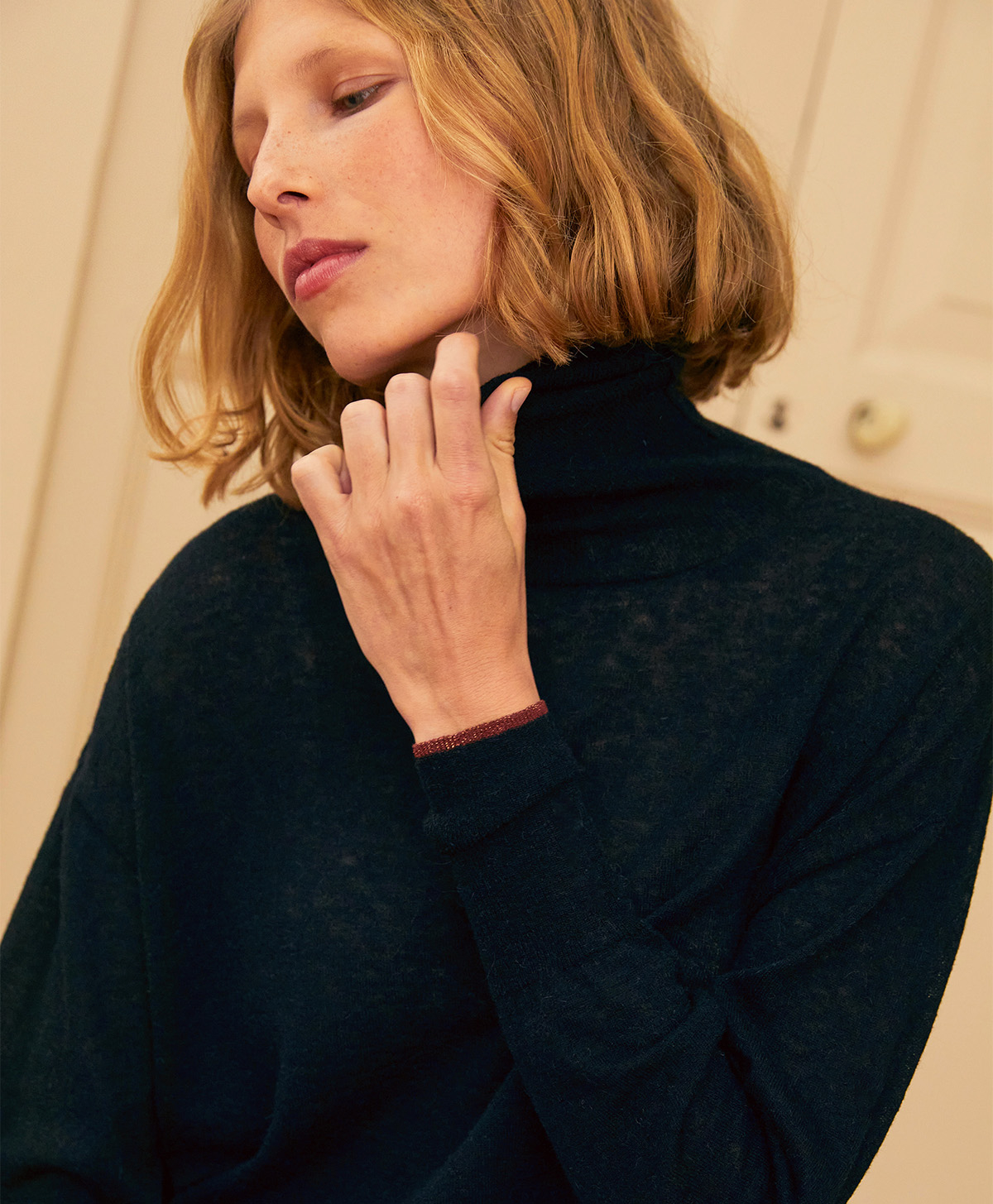 TRICOT AUBRY EN TRICOT LÉGER EN ALPAGA - NOIR - Momonì