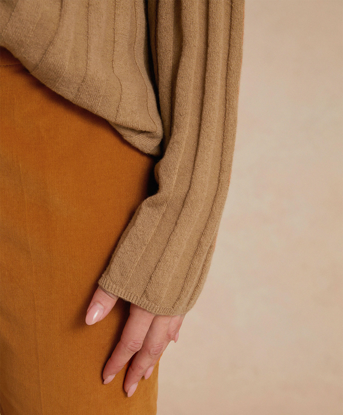 MAGLIA GAEL IN CASHMERE A COSTE PIATTE - CAMMELLO - Momonì