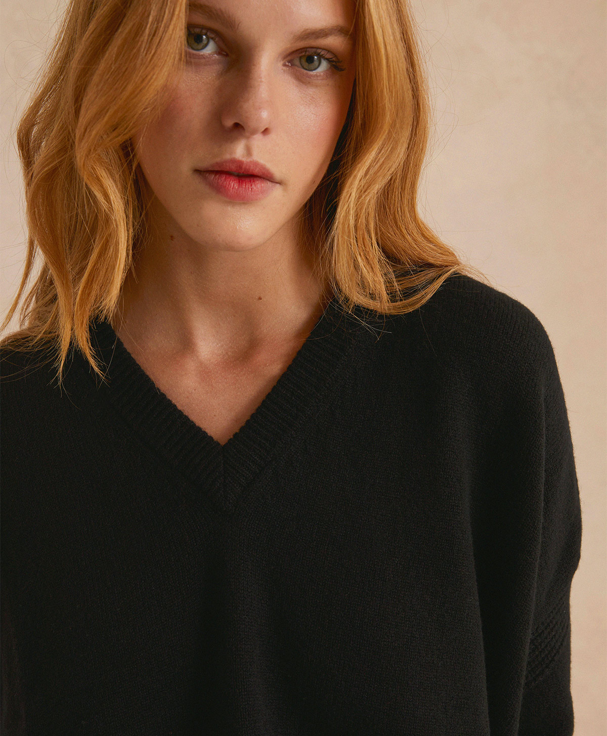 ARIEL KNITWEAR IN PLAIN WOOL/CASHMERE - BLACK - Momonì