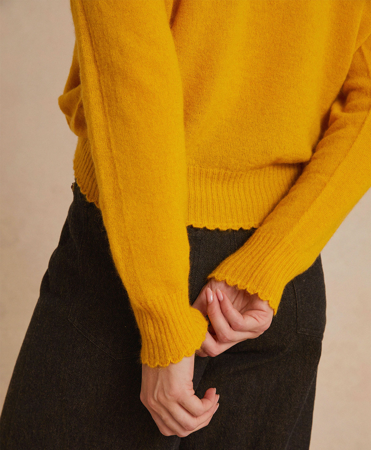 TRICOT VISONE EN MOHAIR DOUX STRETCH - MOUTARDE - Momonì