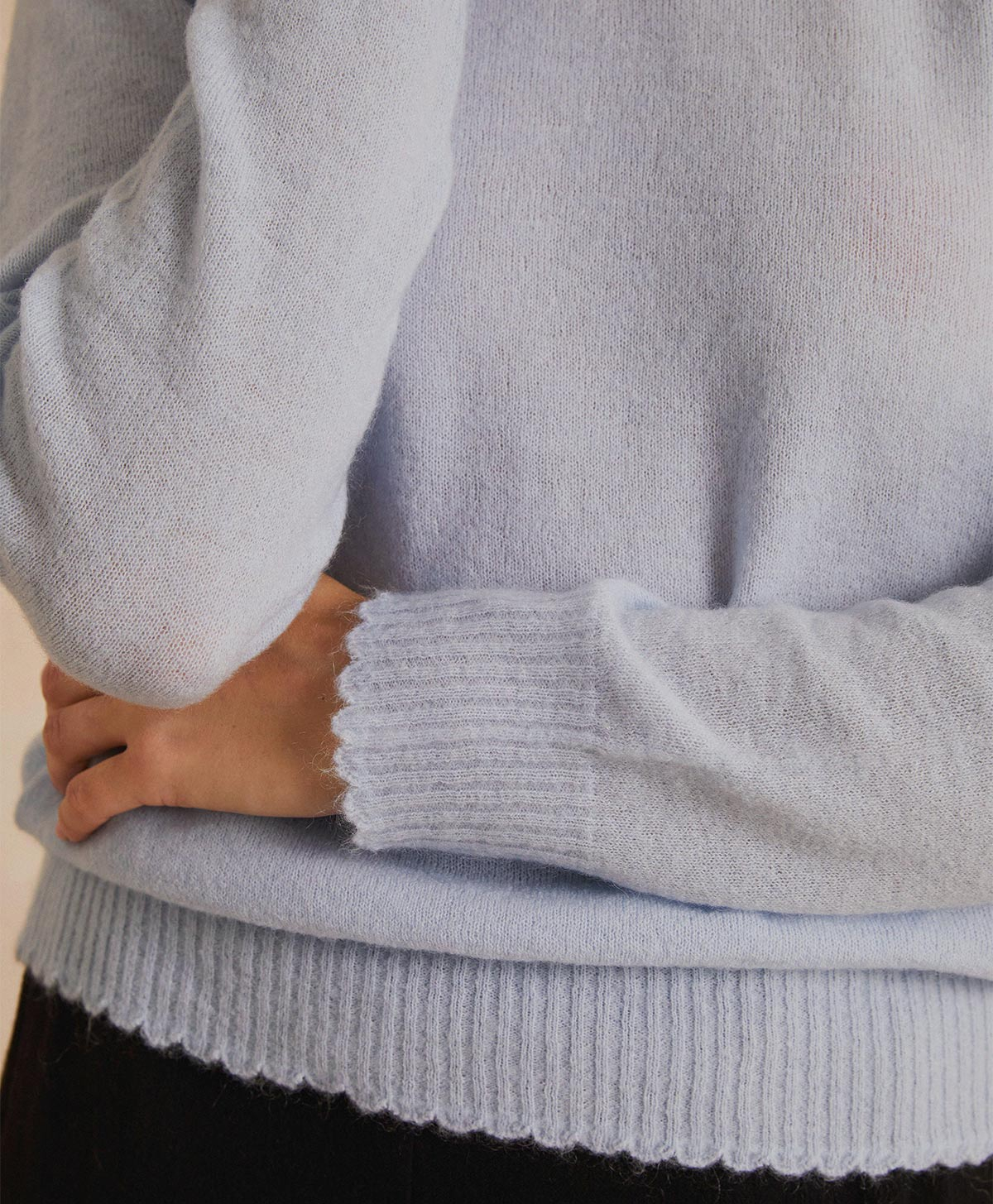 TRICOT VISONE EN MOHAIR DOUX STRETCH - BLEU CIEL - Momonì