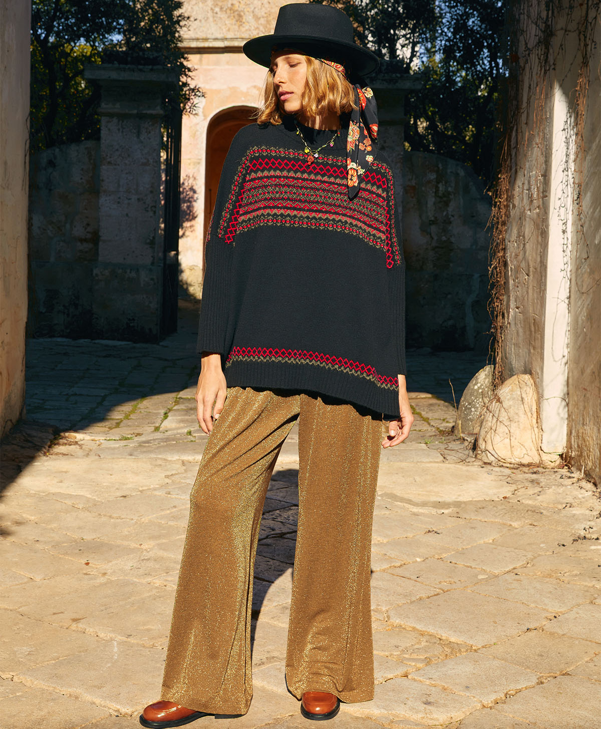TRICOT MERERIC EN JACQUARD EN LAINE - NOIR - Momonì