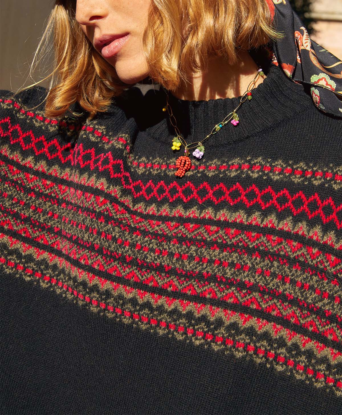 TRICOT MERERIC EN JACQUARD EN LAINE - NOIR - Momonì