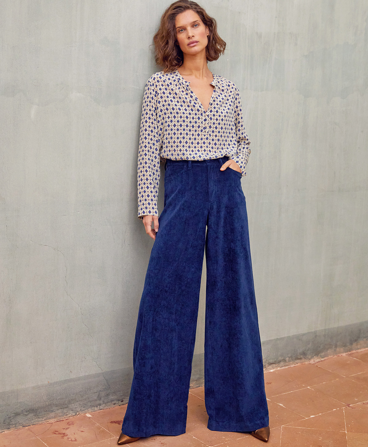 GUSTAVE PANT IN ELEGANT SMOOTH VELVET - NIGHT BLUE - Momonì