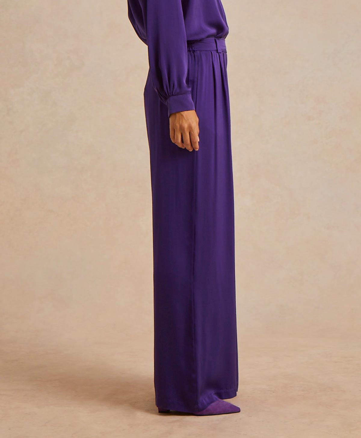 PANTALON LANZAROTE EN CRÊPE DE SATIN UNI - VIOLET - Momonì