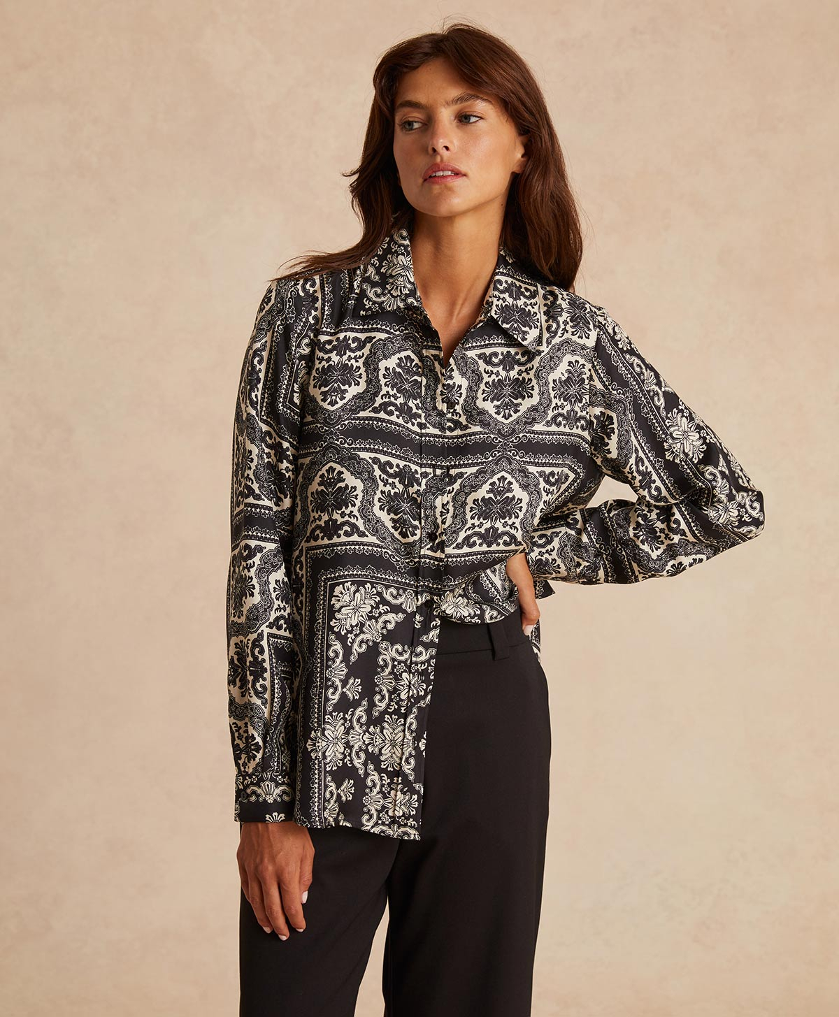 ARLES SHIRT IN PRINTED SILK TWILL - BLACK/OPTICAL WHITE - Clothing - Momonì