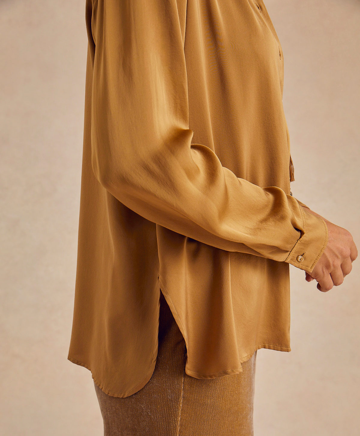 ARLES BIS SHIRT IN SOLID COLOUR SATIN CREPE - GOLD - Momonì