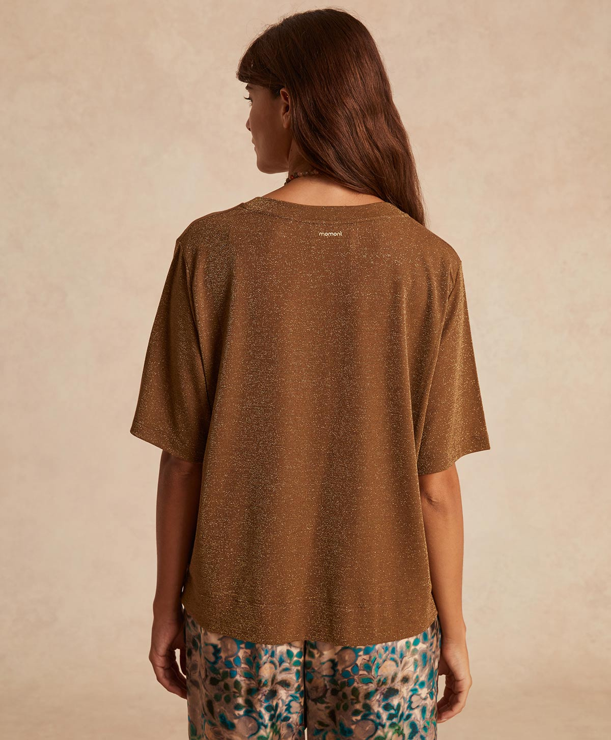 T-SHIRT IORA EN JERSEY LUREX - CIGARE - Momonì
