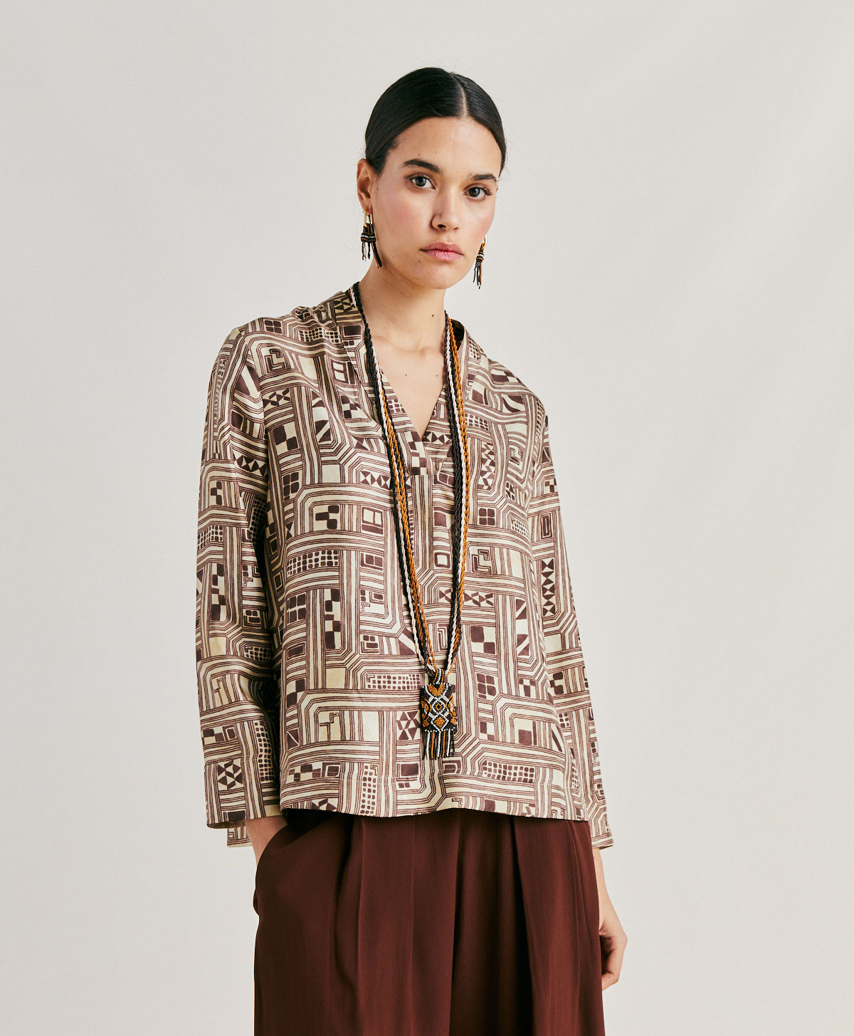 AMBROISE BLOUSE IN SILK TWILL - BEIGE/TOBACCO - Momonì
