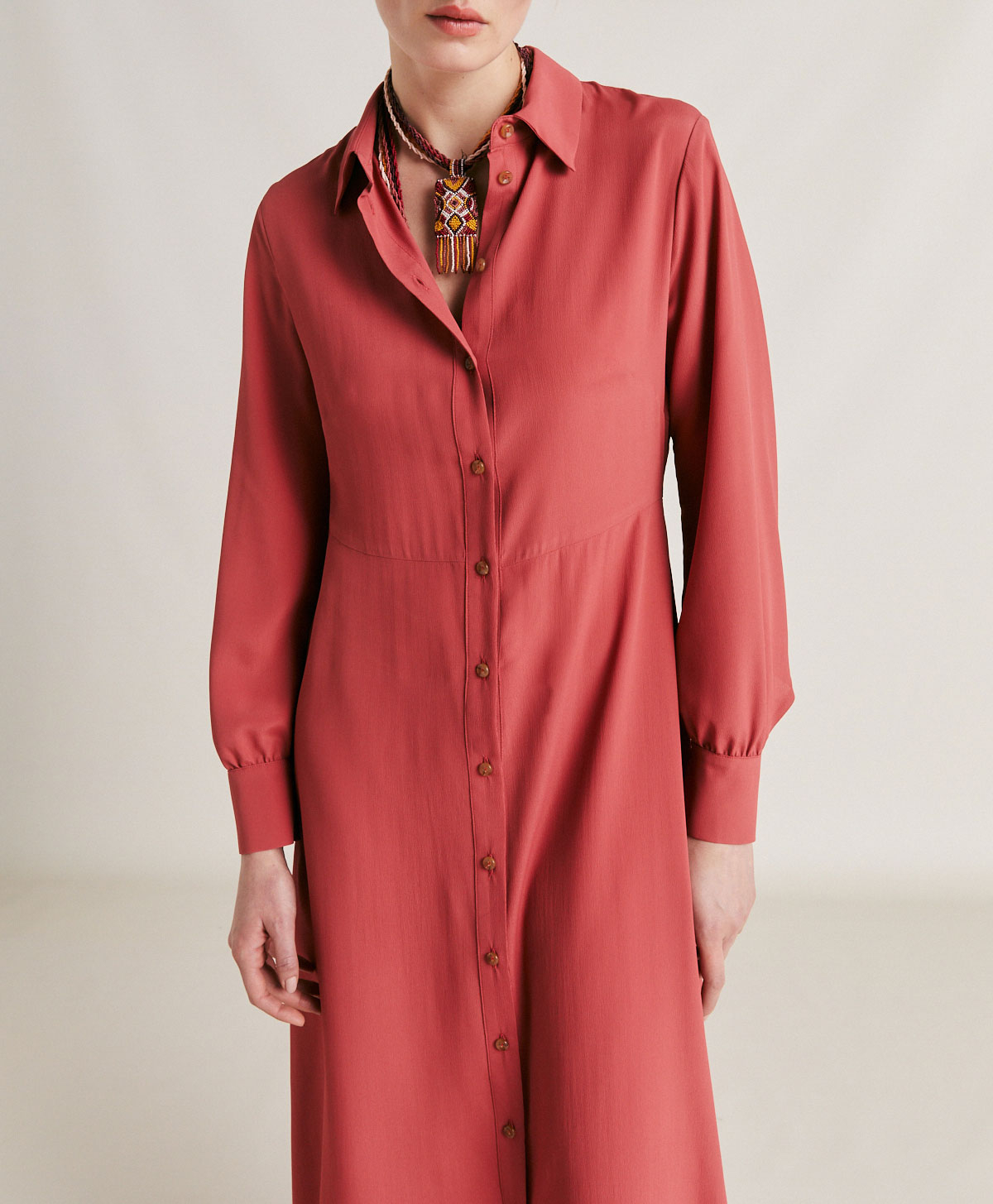 ROBE BETHANY EN ACÉTATE DE SOIE UNI - AMARANTE - Momonì