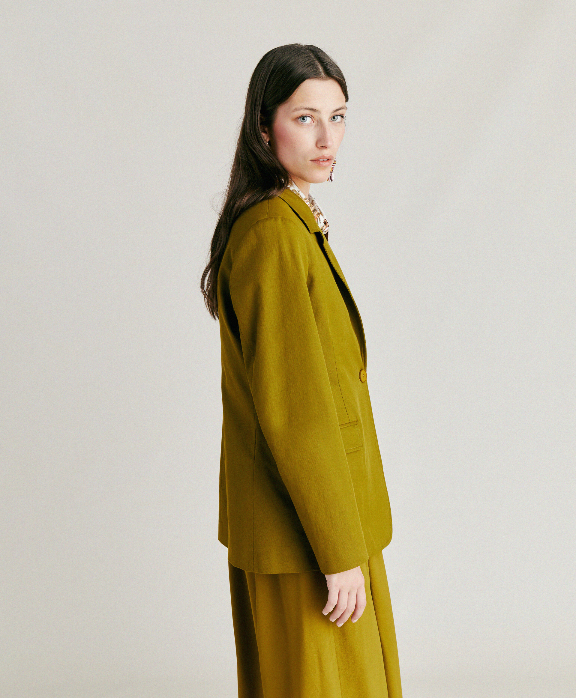 FUTURA JACKET IN STRETCH GABARDINE - OLIVE GREEN - Momonì