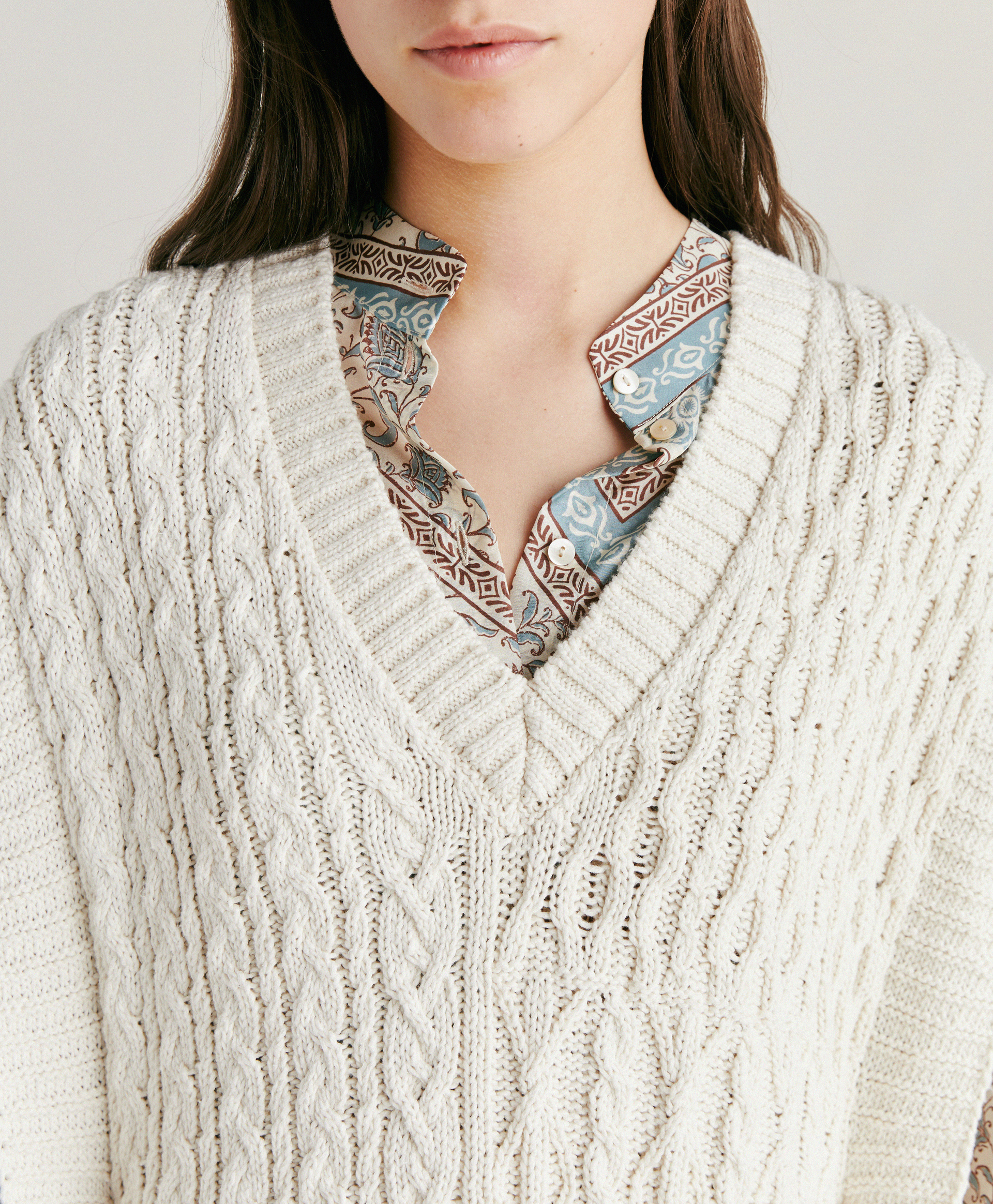 TRICOT ARENE AVEC MÉLANGE DE POINTS - CRÈME - Momonì