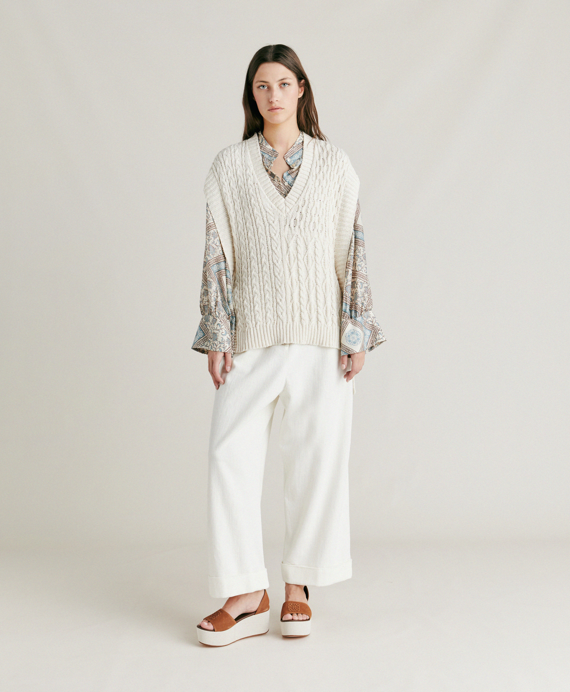 TRICOT ARENE AVEC MÉLANGE DE POINTS - CRÈME - Momonì