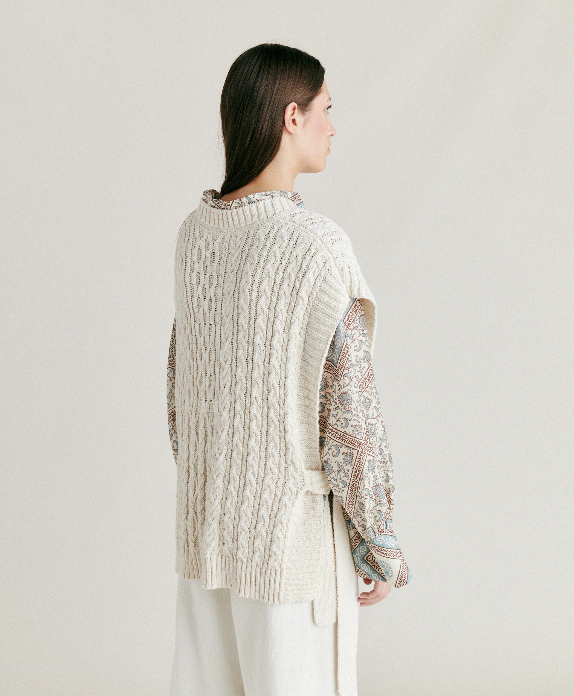 TRICOT ARENE AVEC MÉLANGE DE POINTS - CRÈME - Momonì