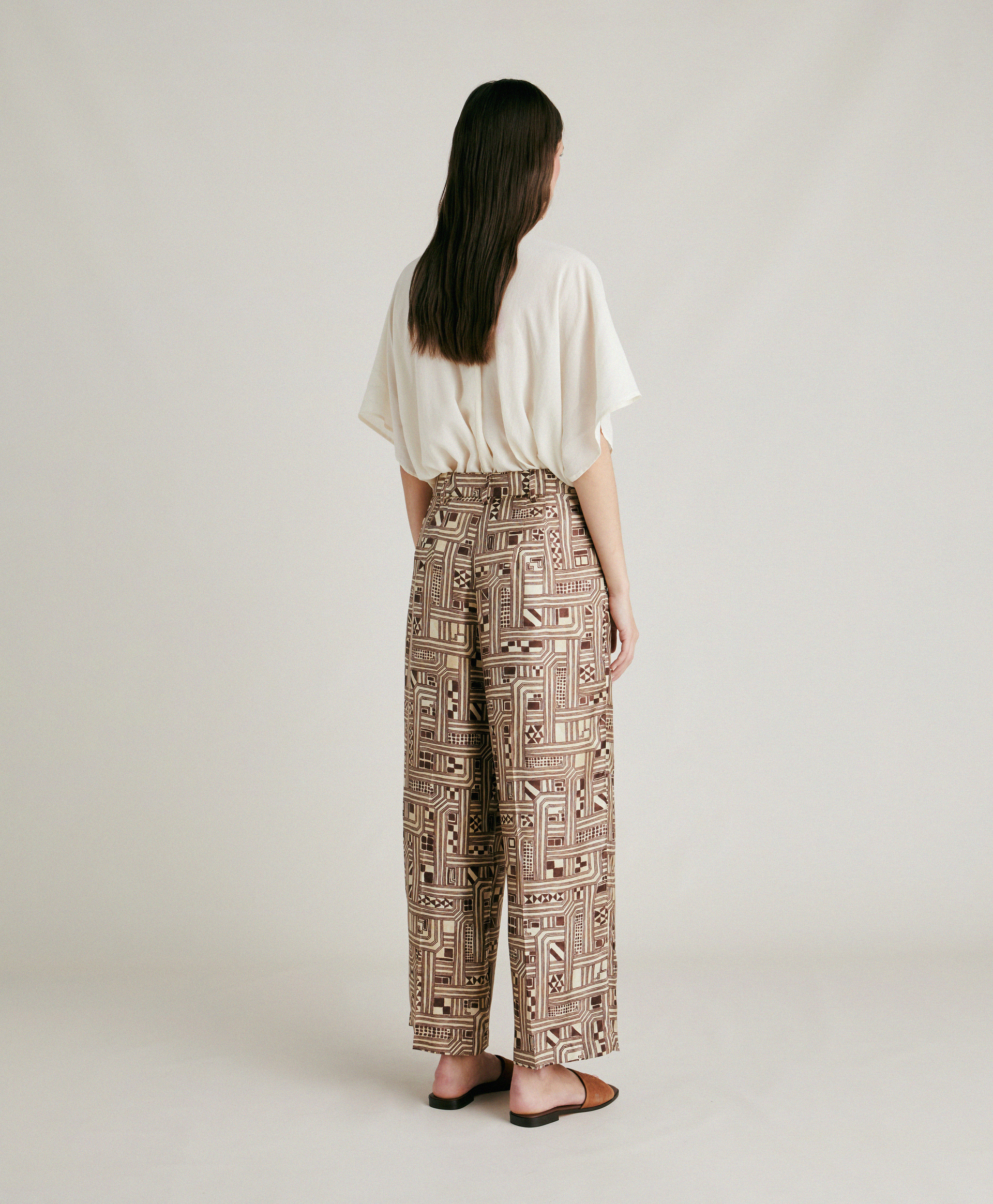 MAGNISI PANT IN SILK TWILL - BEIGE/TOBACCO - Momonì