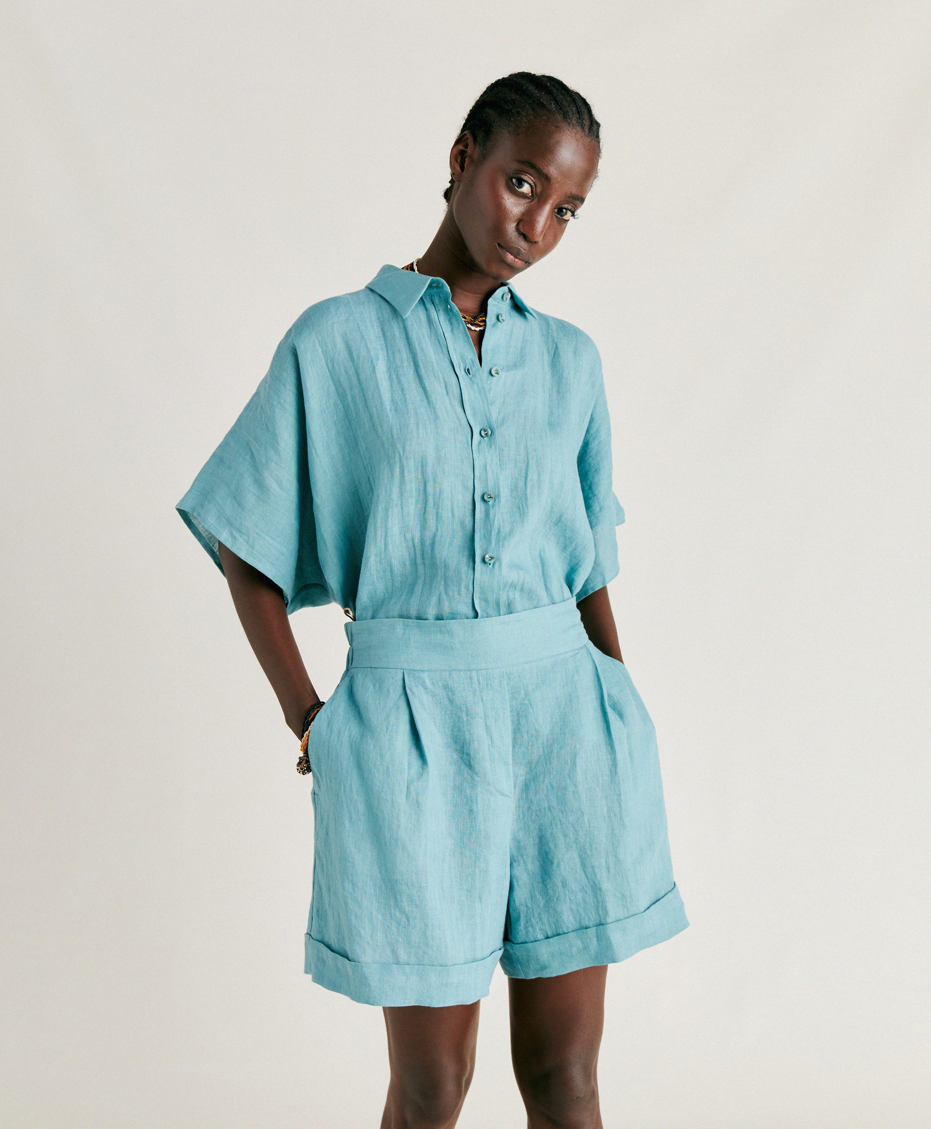 MANBRU' SHORT IN LINEN - CERULEAN - Momonì