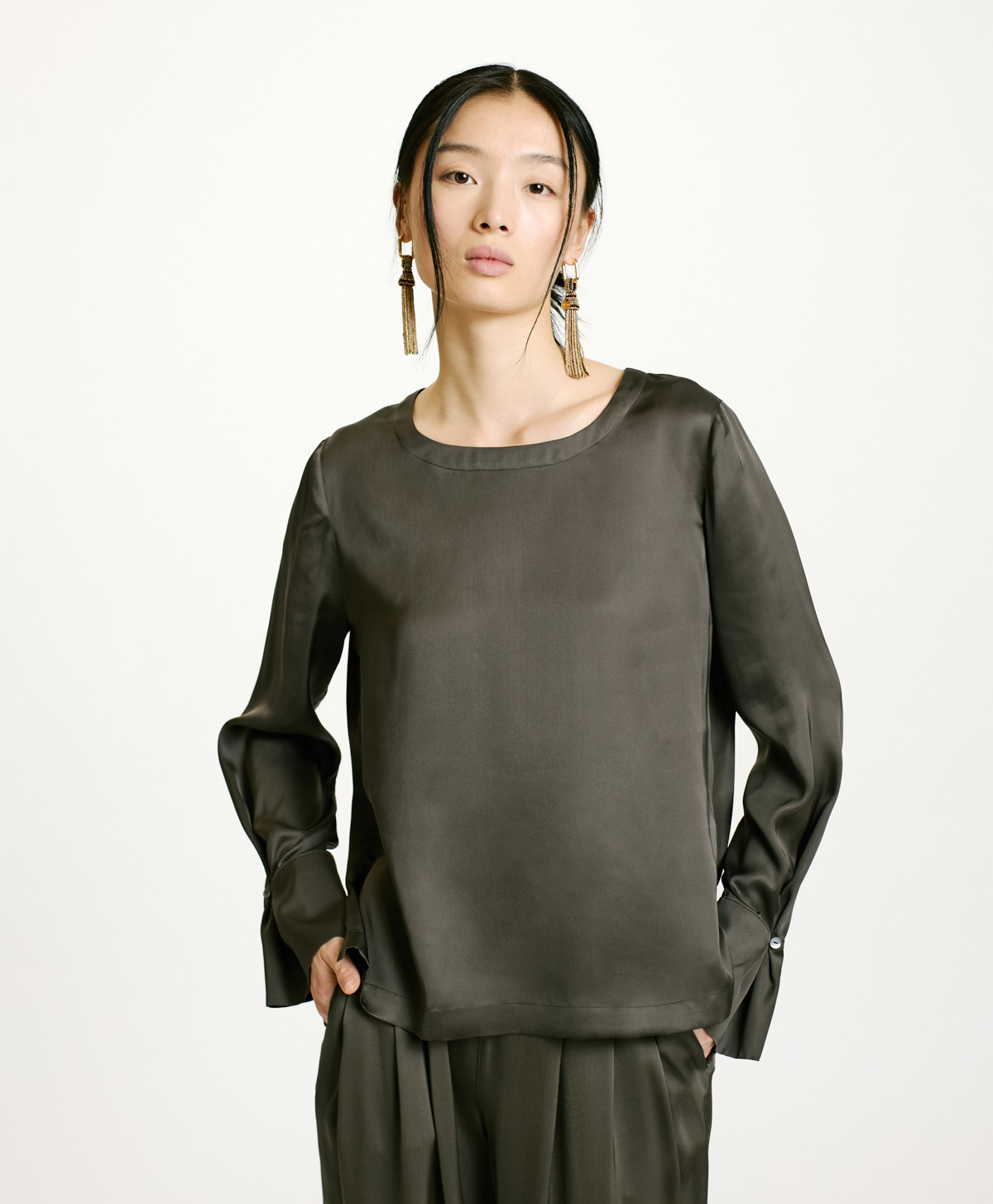 KENTA BLOUSE IN WASHED SILK - MILITARY GREEN - Momonì