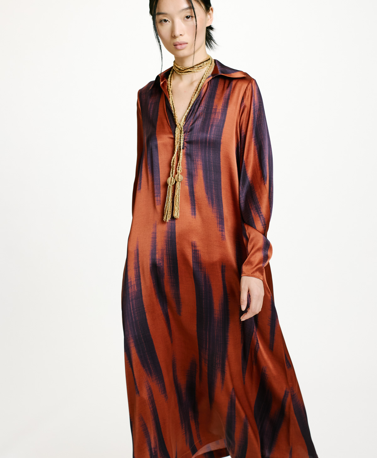 ROBE KIKYO EN SATIN STRETCH IMPRIMÉ - ROUILLE/ENCRE - Momonì