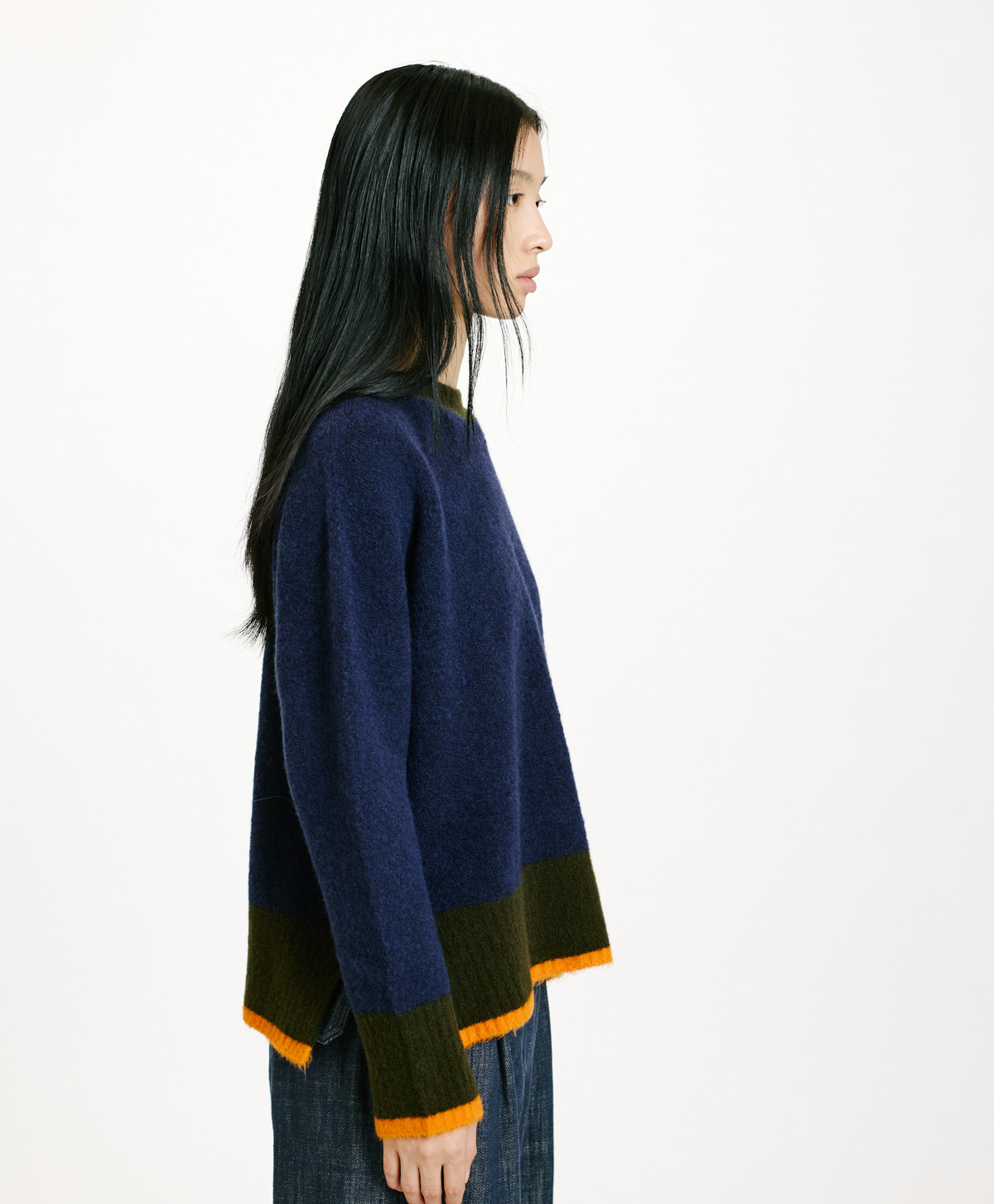 INU SWEATER IN COLOUR BLOCK FLEECE-EFFECT WOOL - BLUE - Momonì