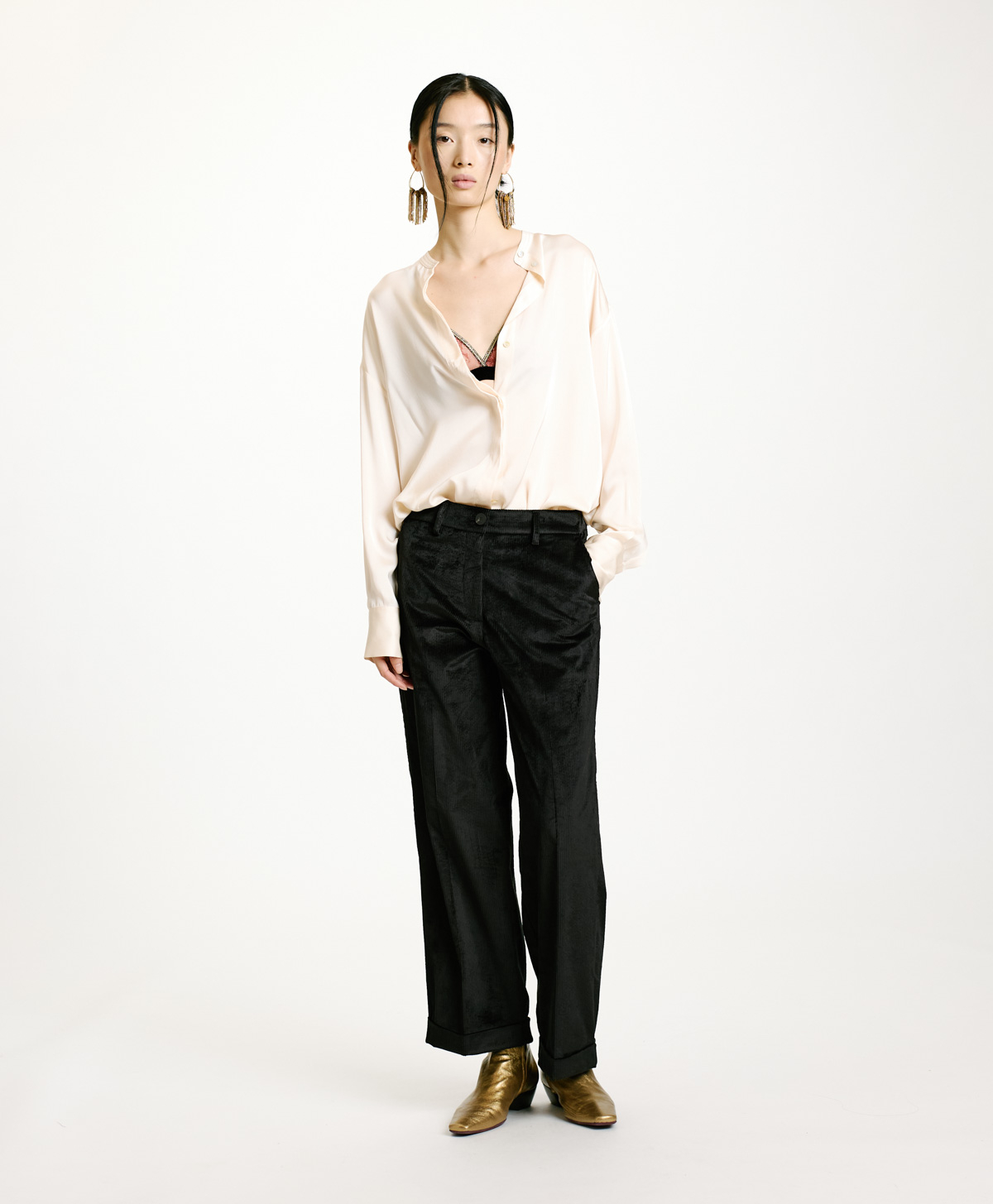 PANTALON DANGO EN VELOURS CÔTELÉ STRETCH - NOIR - Momonì