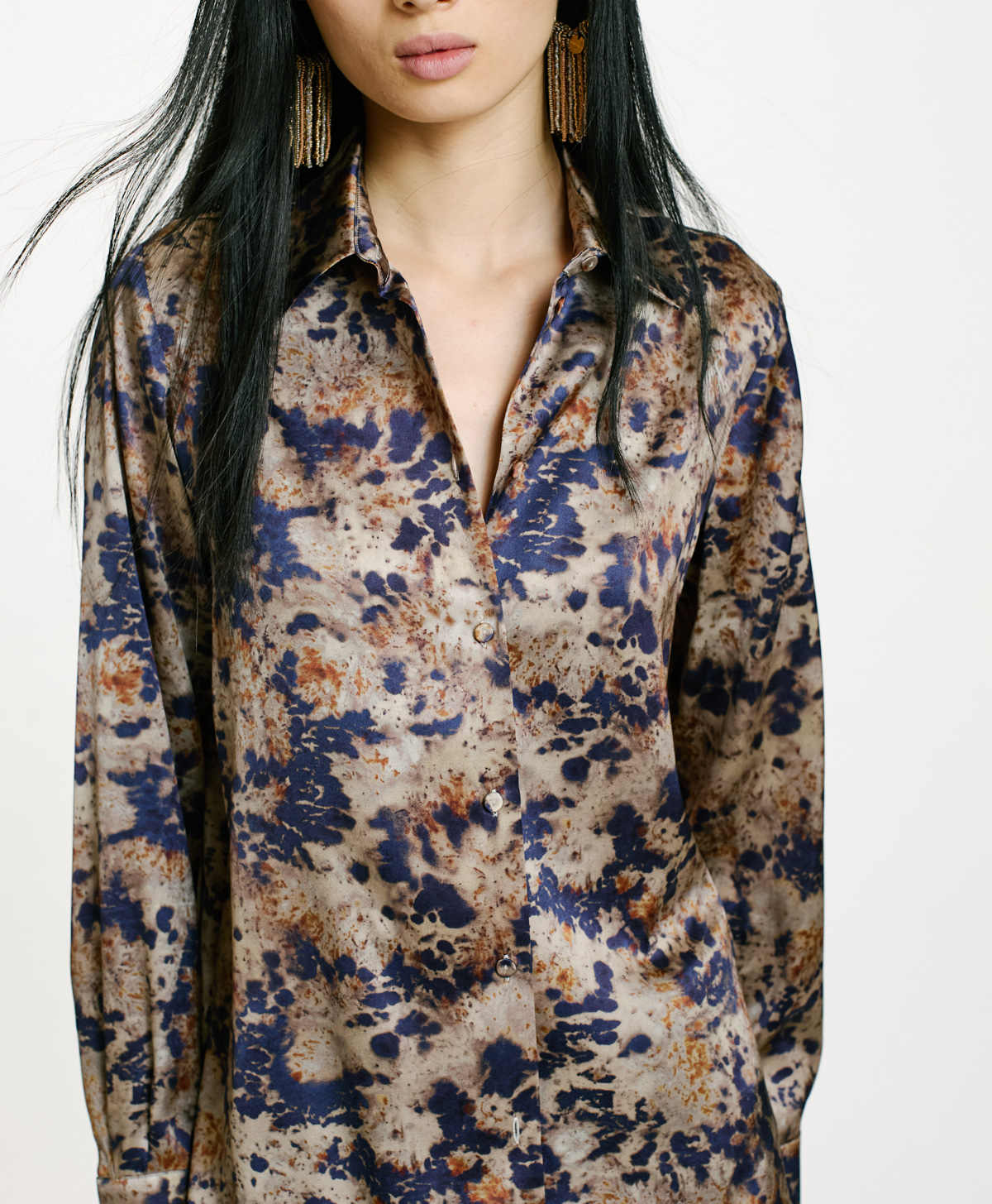 SIMON SHIRT IN PRINTED STRETCH SATIN - MUD/BLUE - Momonì