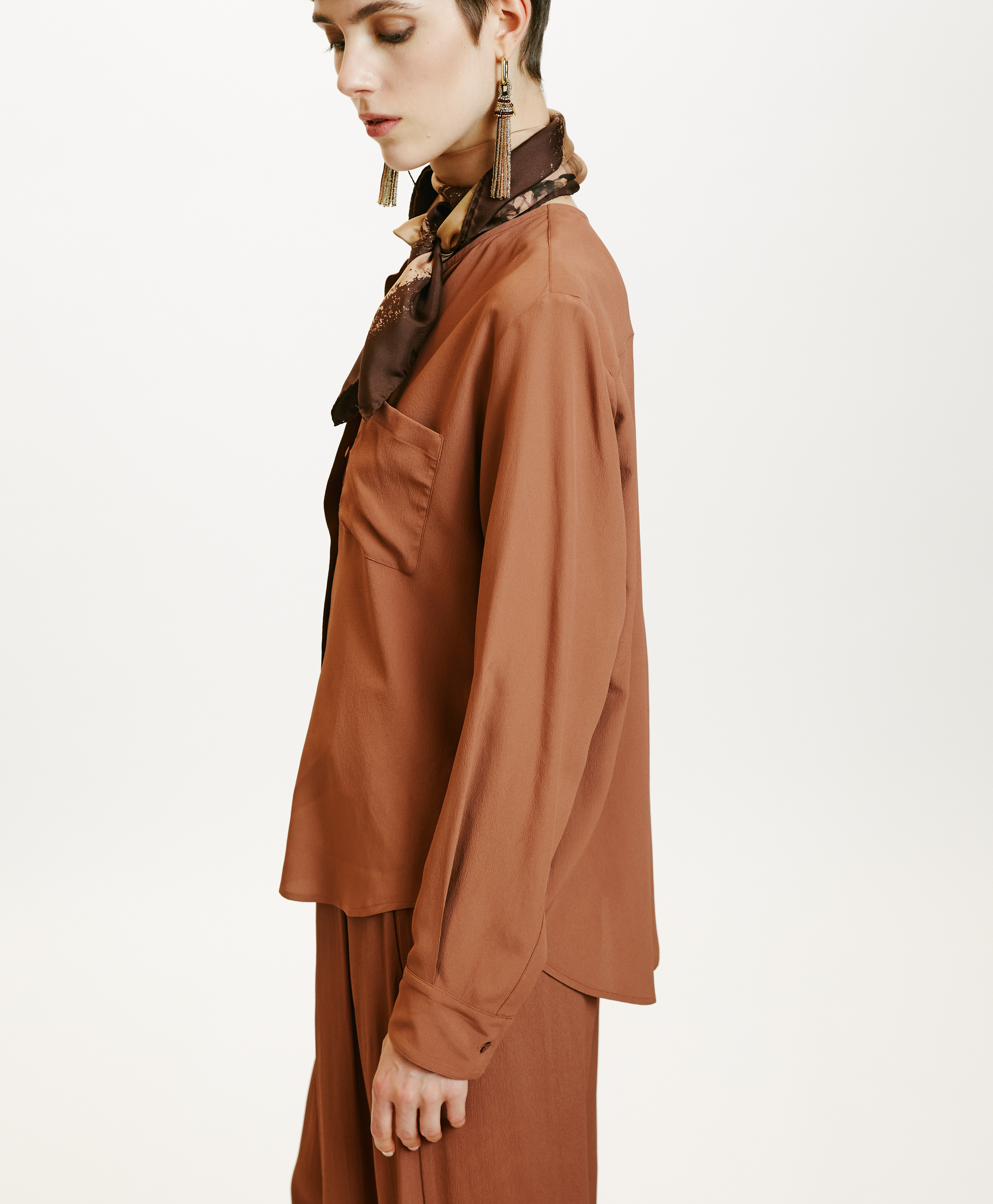 DARUMA SHIRT IN SOLID COLOUR ACETATE SILK - ALMOND - Momonì