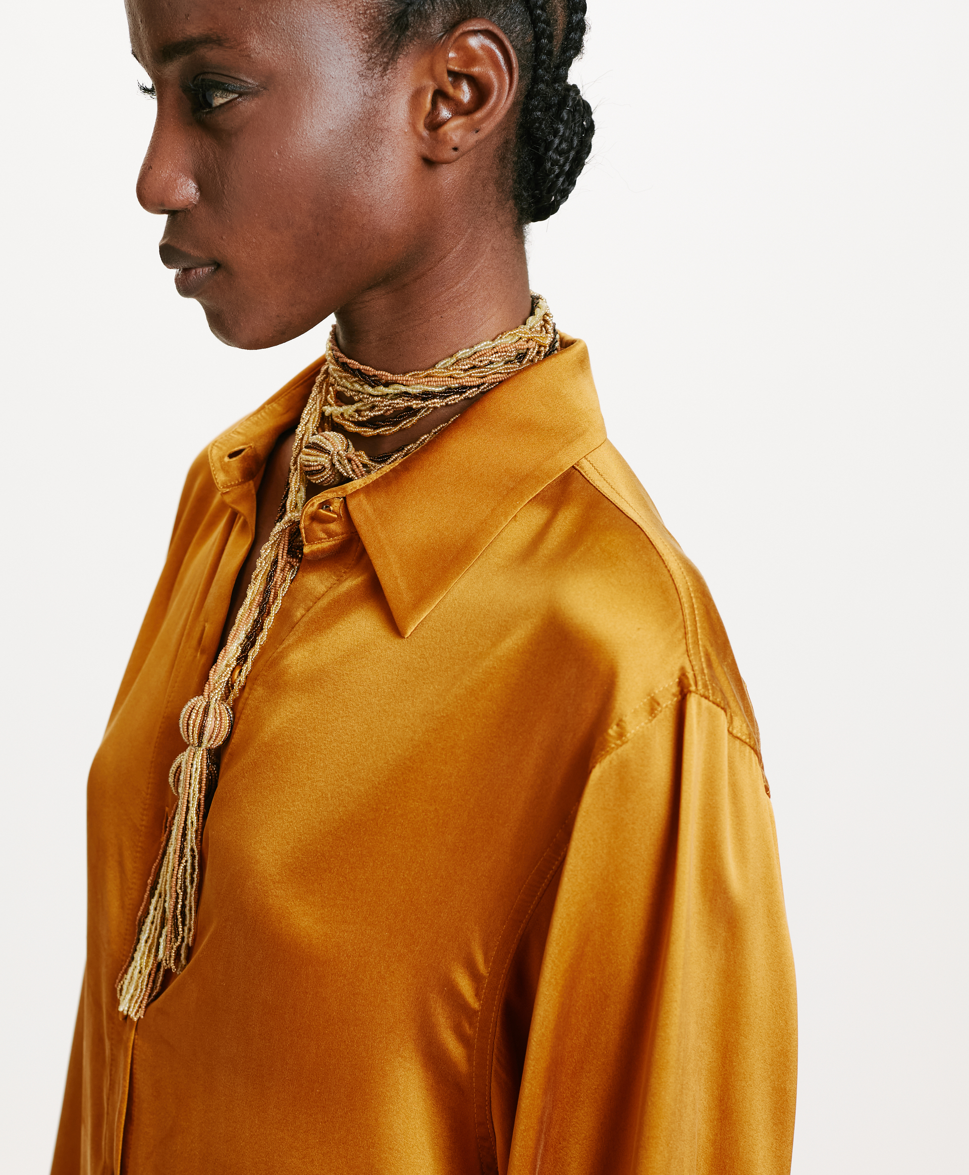 AKEMI SHIRT IN SOLID COLOUR SANDWASHED SILK - MUSTARD - Momonì