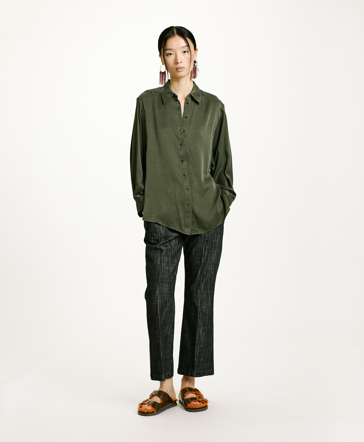 AKEMI SHIRT IN SOLID COLOUR SANDWASHED SILK - BAMBOO - Momonì