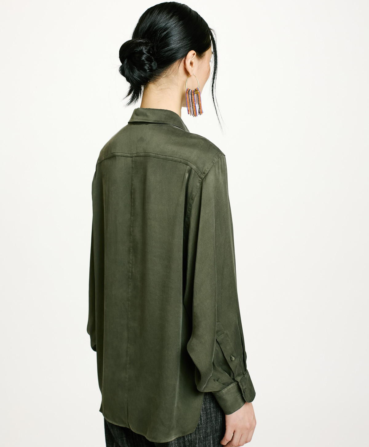 AKEMI SHIRT IN SOLID COLOUR SANDWASHED SILK - BAMBOO - Momonì