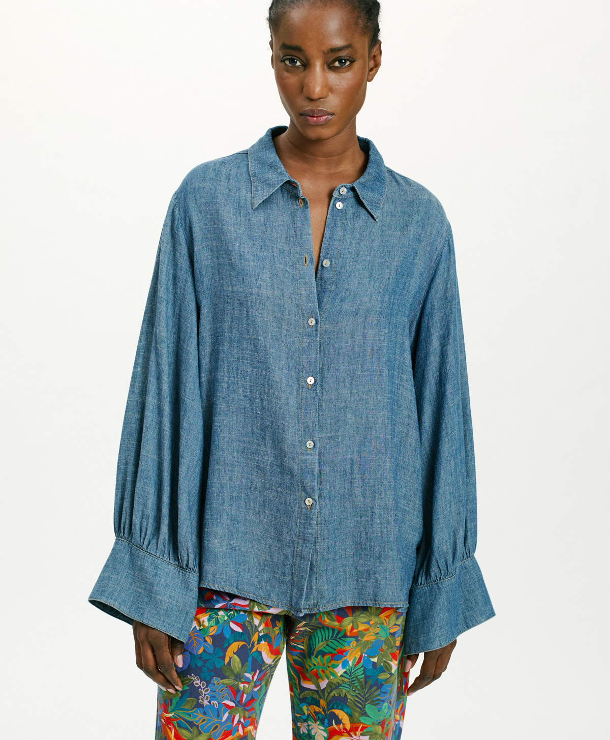 CATINGA SHIRT IN STONEWASHED CHAMBRAY - BLUE JEANS - Clothing - Momonì