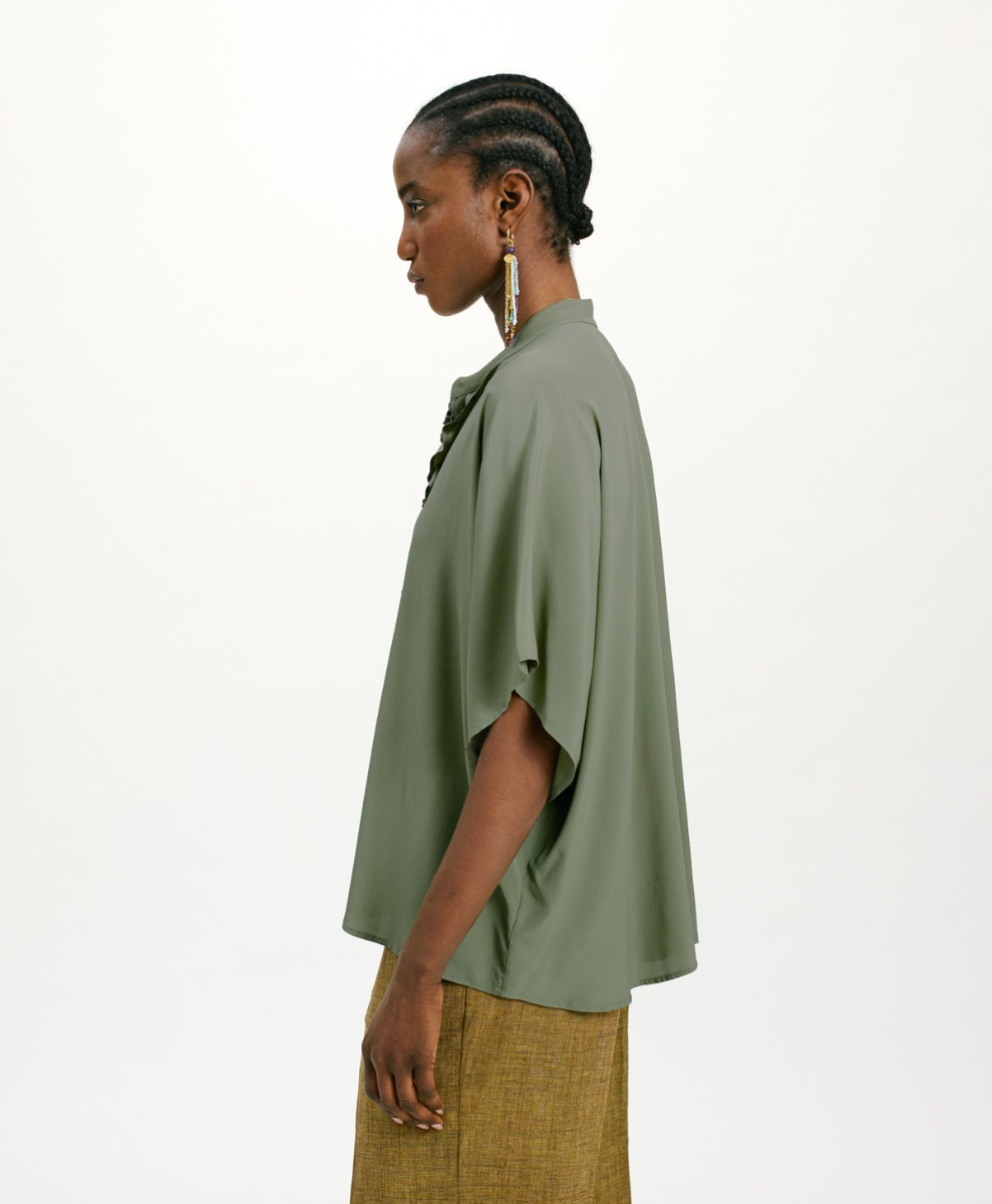 CAMISA BERENICE EN ACETATO SEDA LISO - VERDE SALVIA - Momonì