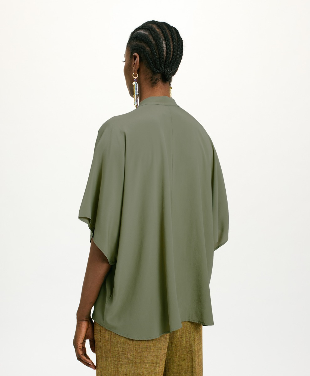 CAMISA BERENICE EN ACETATO SEDA LISO - VERDE SALVIA - Momonì