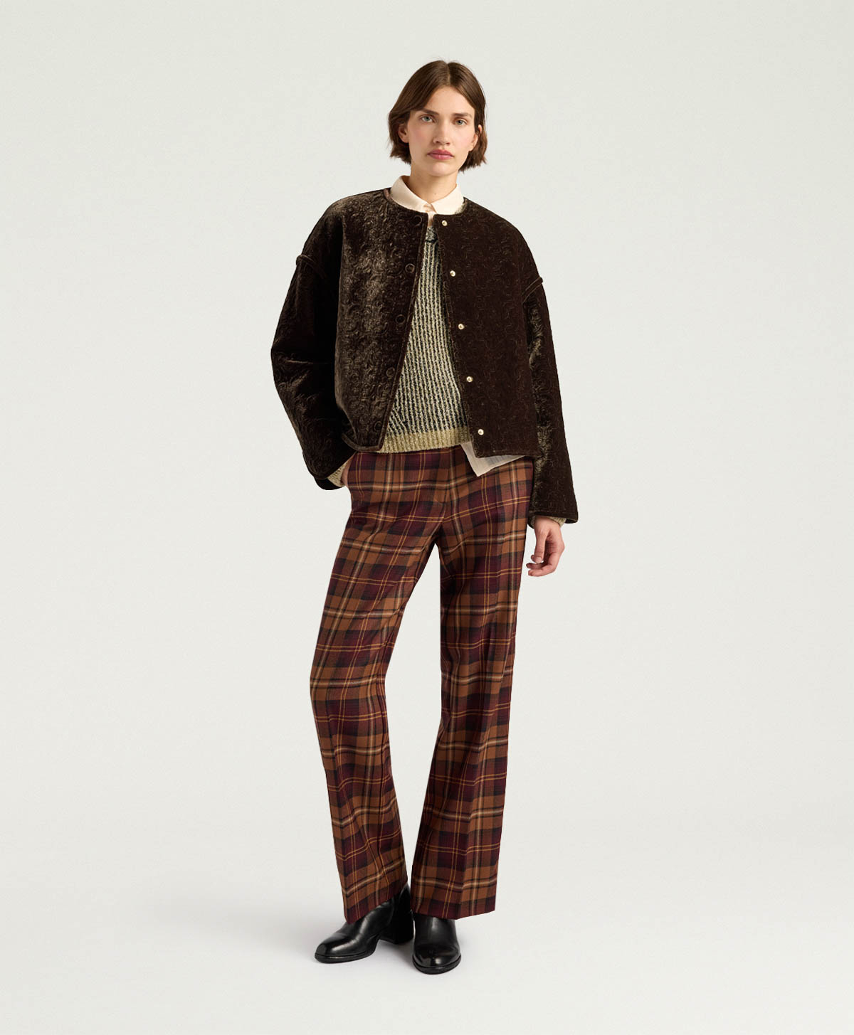 CRANBERRY COAT IN QUILTED VELVET - BROWN - Clothing - Momonì