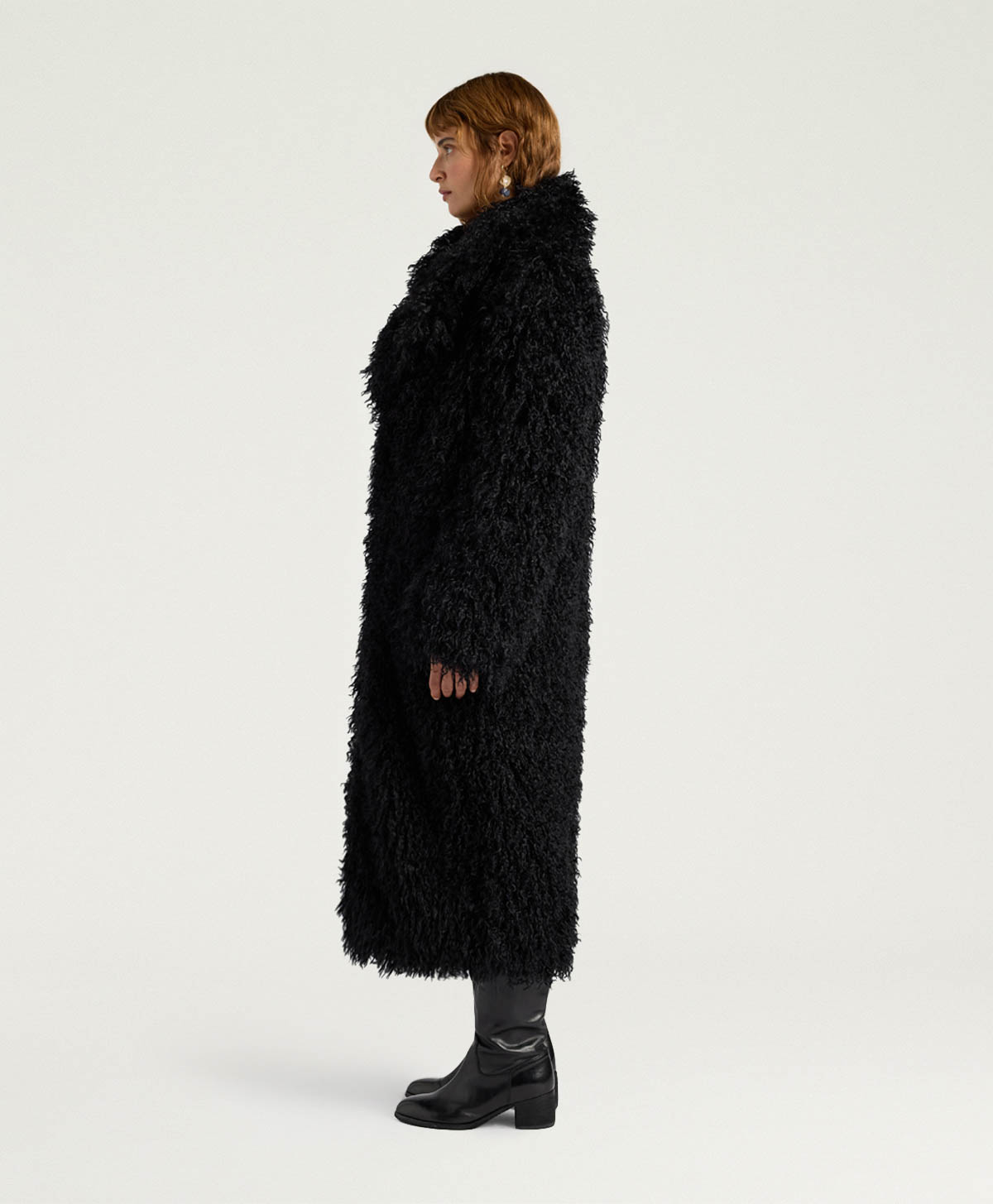 MANTEAU CALENDULA EN FAUSSE FOURRURE - NOIR - Momonì