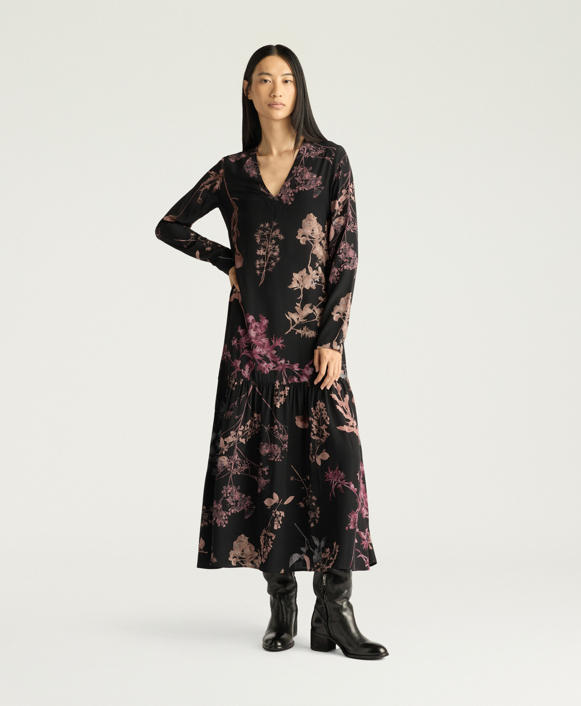 SCARLETT DRESS IN PRINTED CREPE DE CHINE - BLACK MULTICOLOR - Momonì