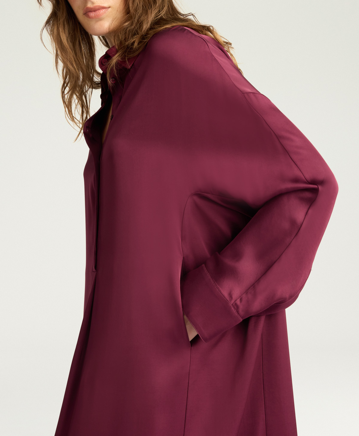 BIRMINGHAM DRESS IN STRETCH VISCOSE SATIN - WINE RED - Momonì