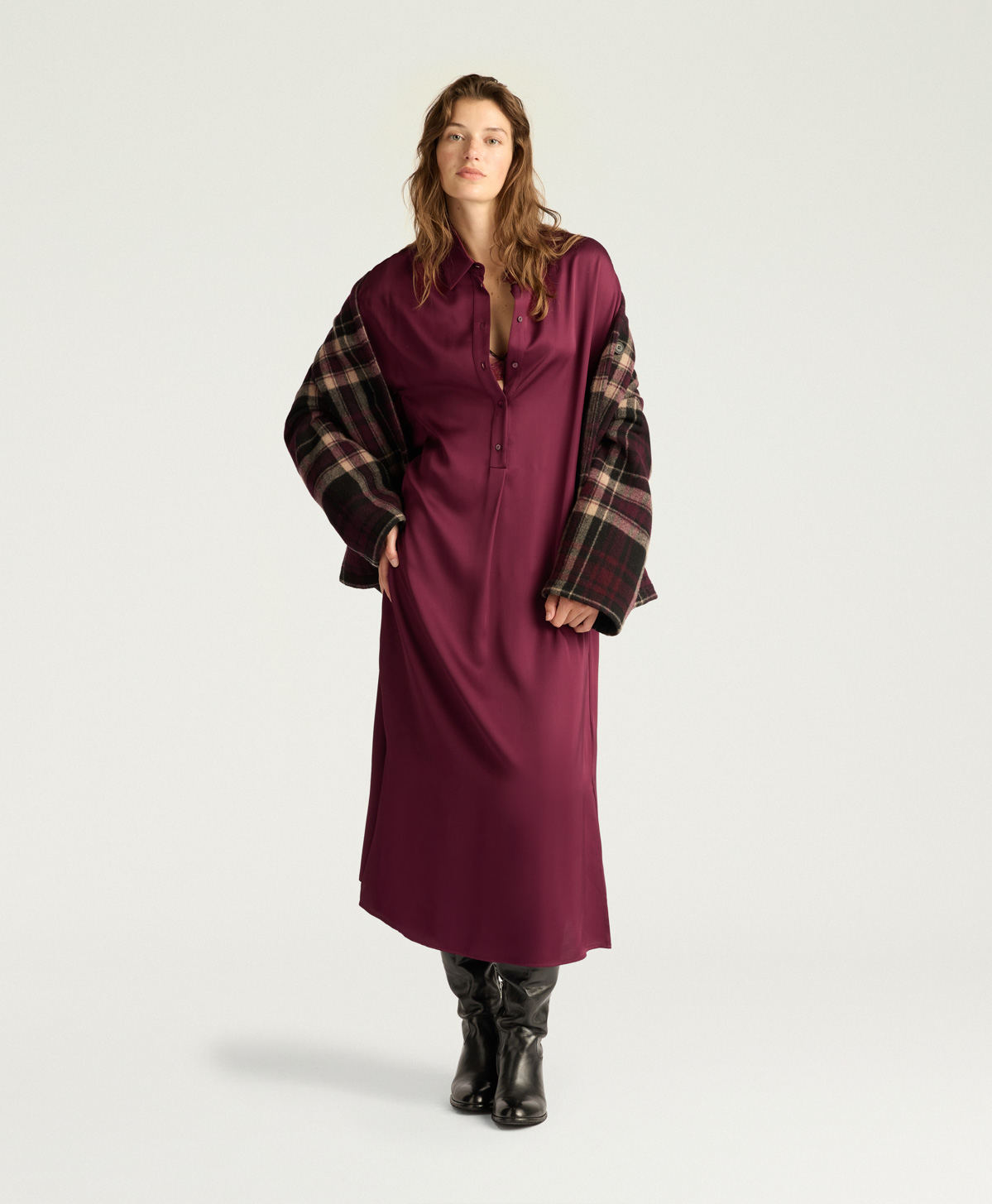 BIRMINGHAM DRESS IN STRETCH VISCOSE SATIN - WINE RED - Momonì