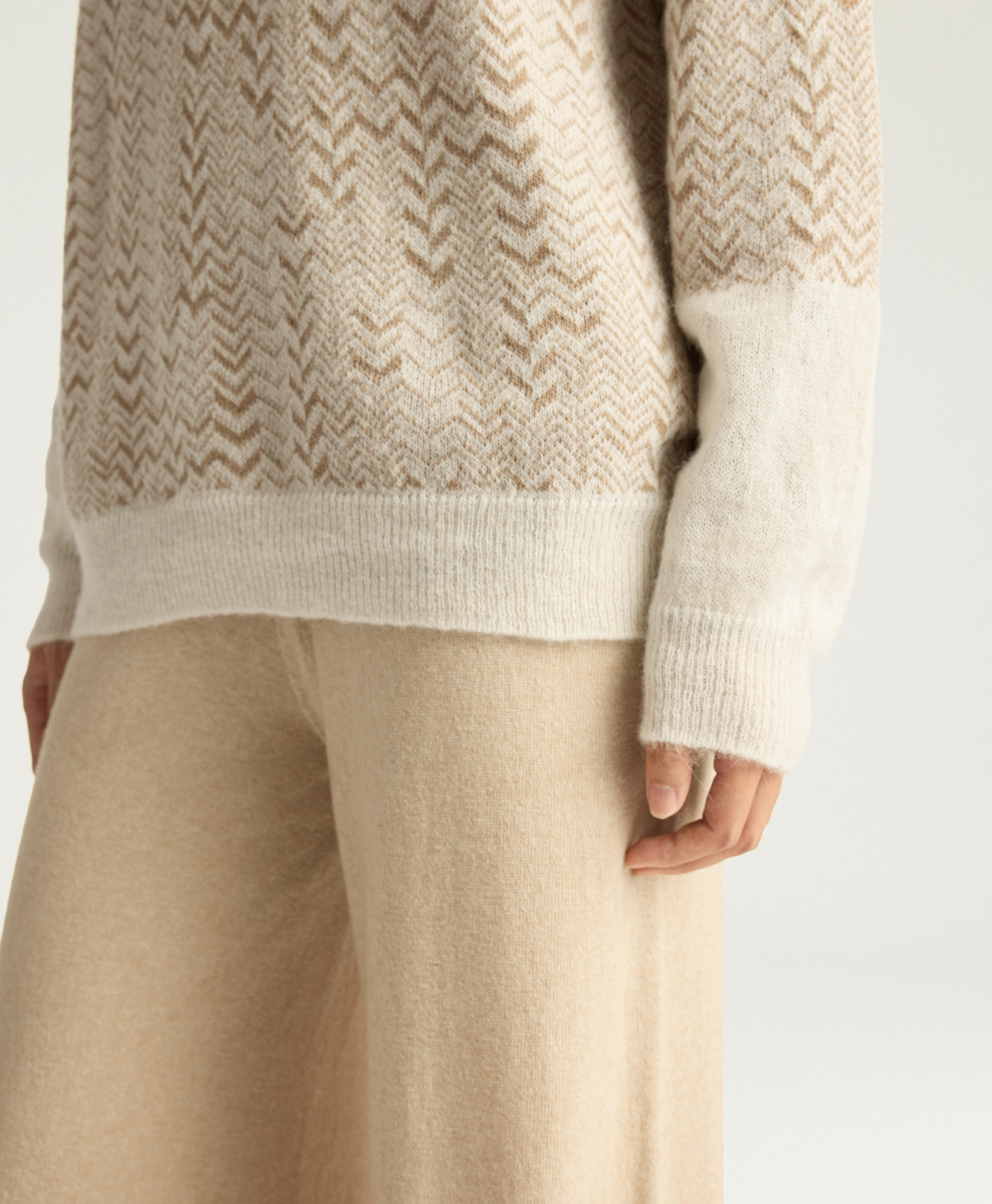 MAGLIA SUGAR IN JAQUARD - CREMA/PANNA - Momonì