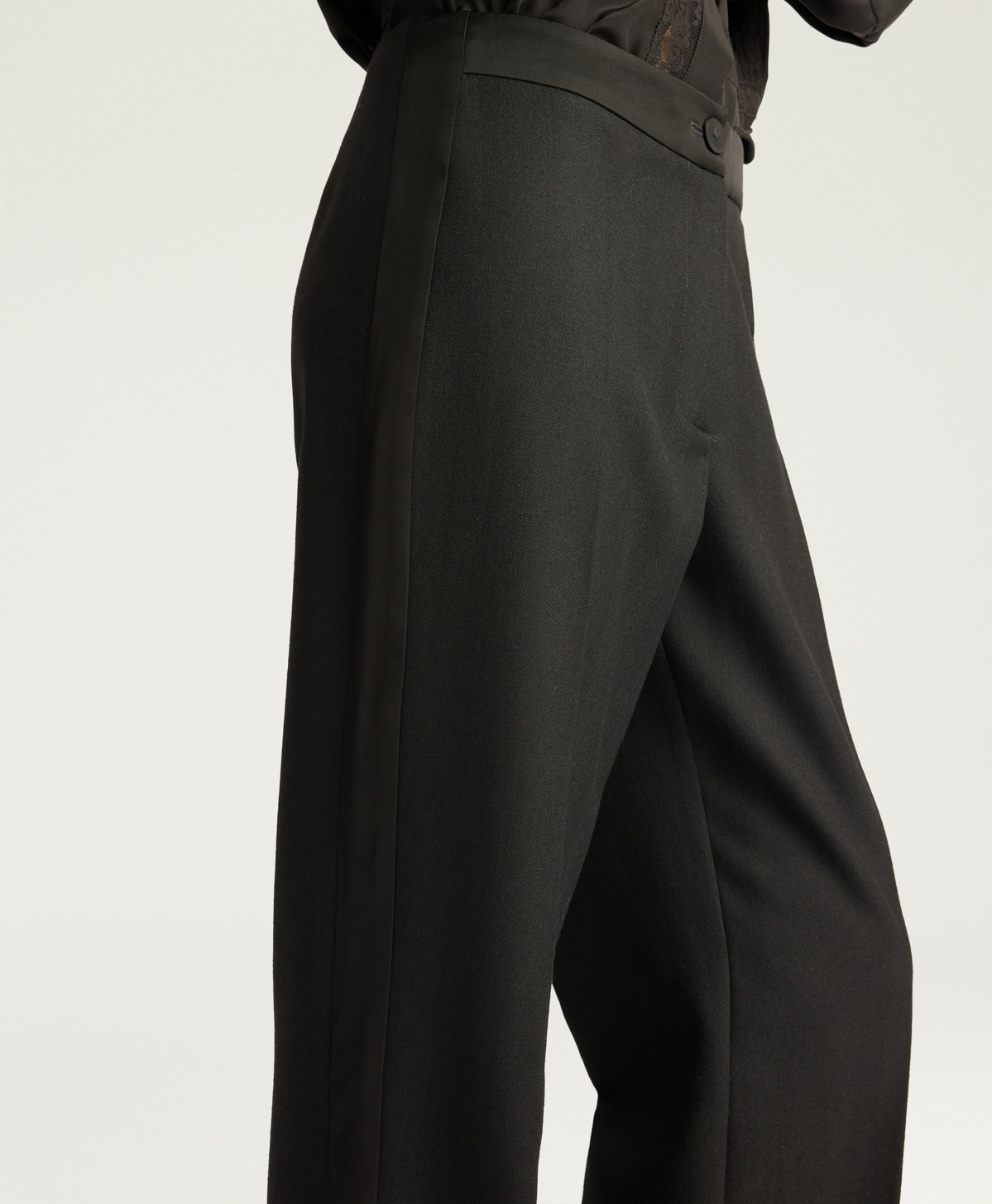 PANTALON BENJAMIN EN CHEVRON DE LAINE UNI - NOIR - Momonì