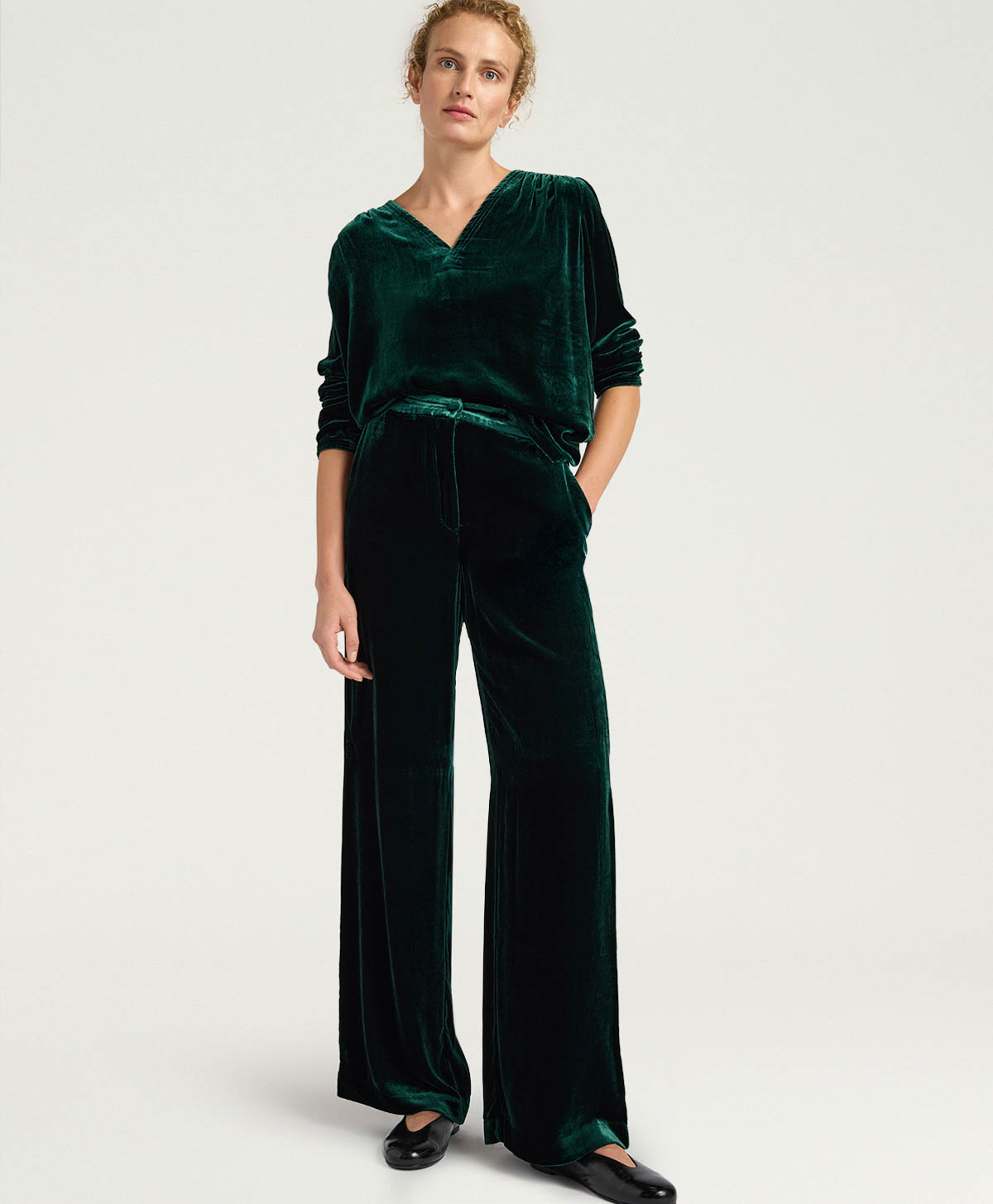 OLIVER PANTS IN SMOOTH VELVET - BOTTLE GREEN - Clothing - Momonì