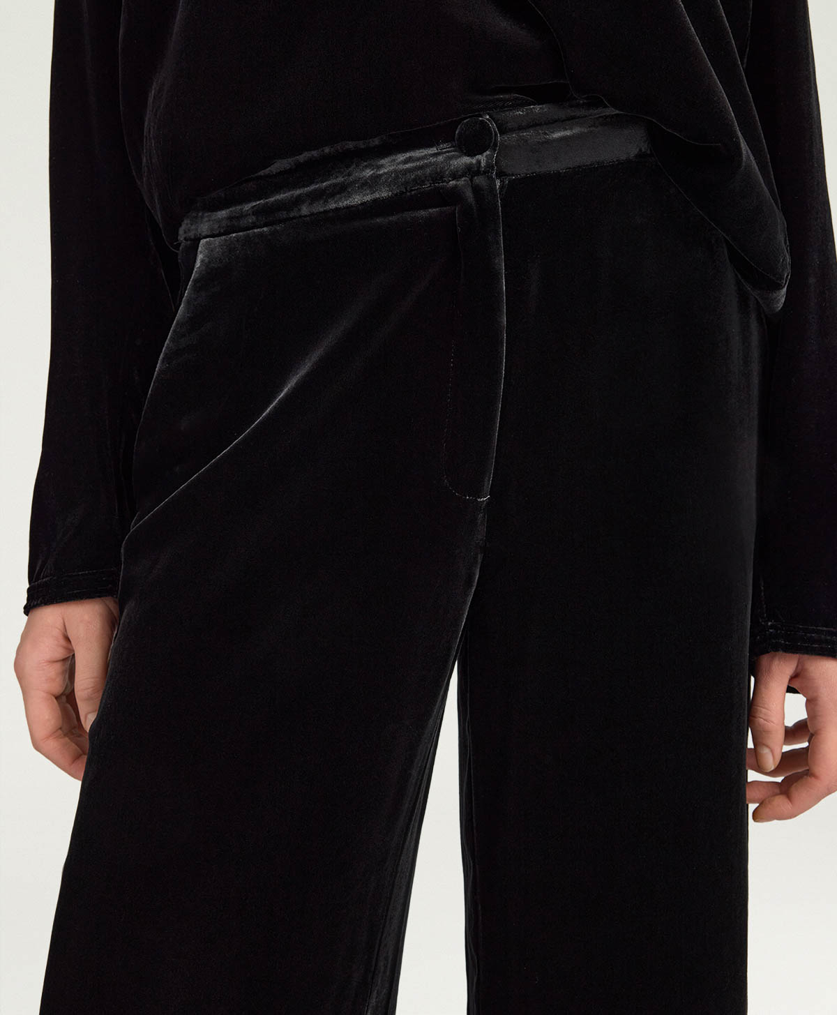 OLIVER PANTS IN SMOOTH VELVET - BLACK - Momonì