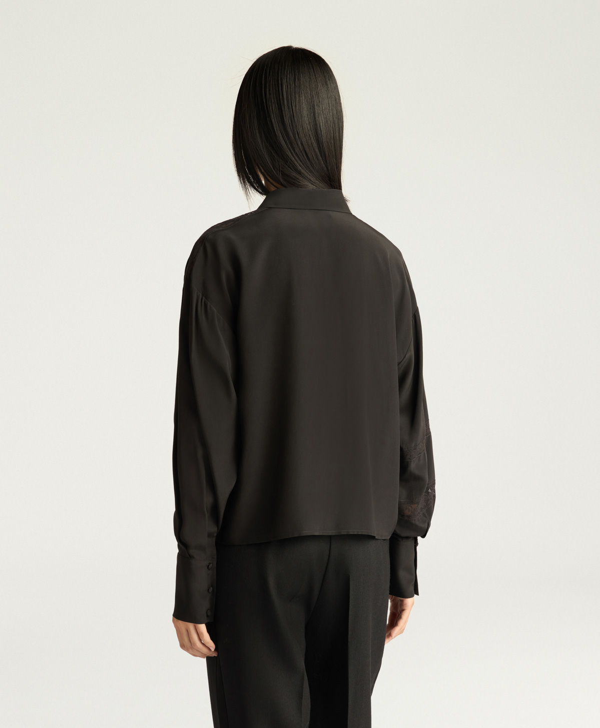 KATE SHIRT IN SOLID COLOUR SILK - BLACK - Momonì