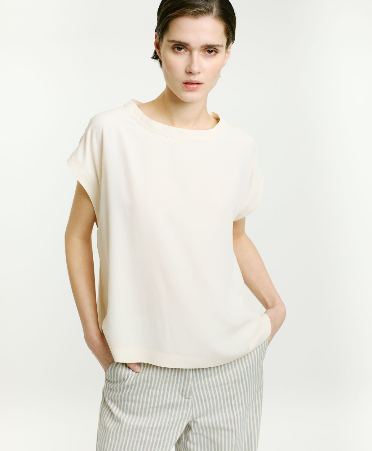 CURACAO BLOUSE IN SOLID COLOUR ACETATE/SILK - CREAM - Clothing - Momonì