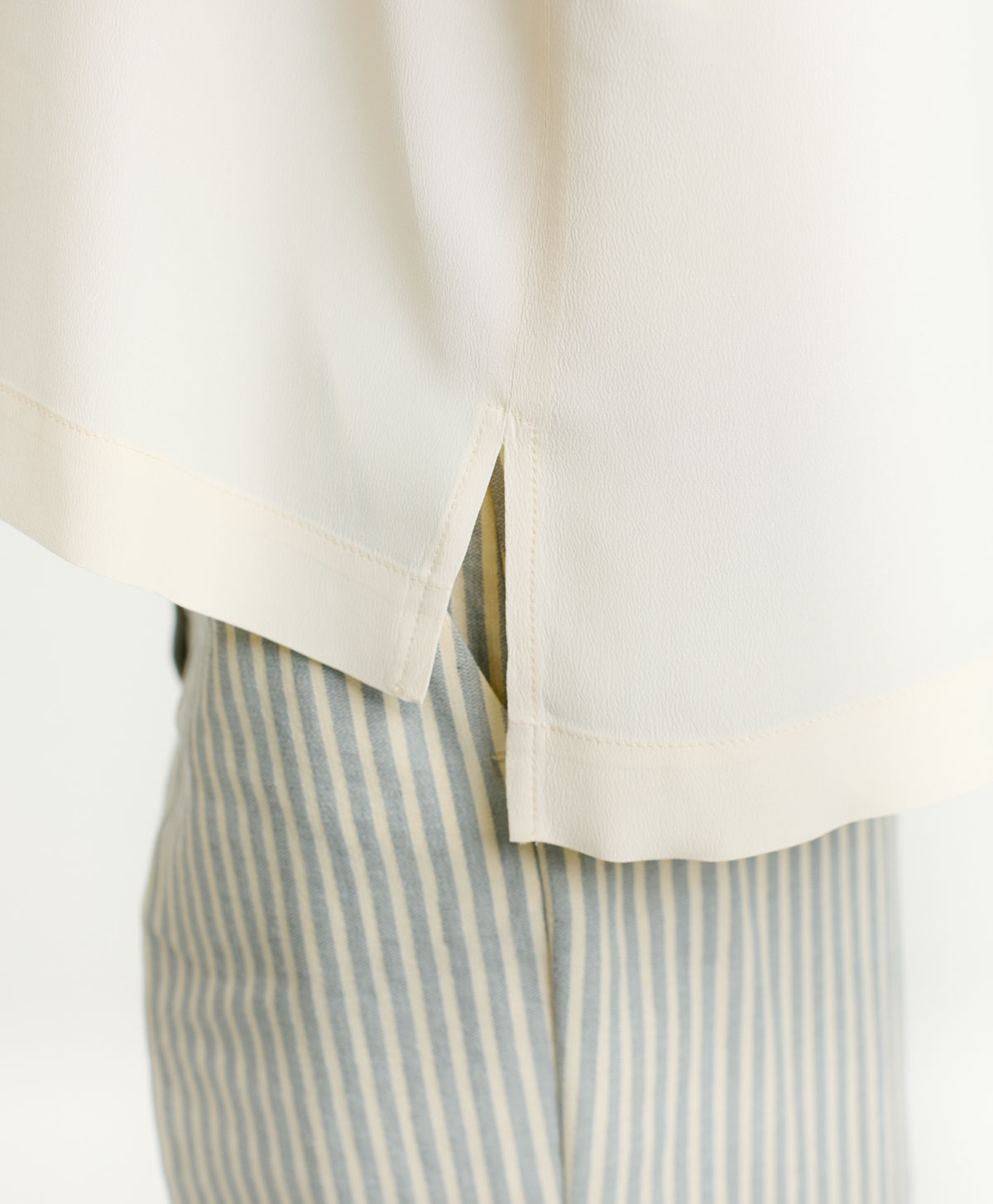 CURACAO BLOUSE IN SOLID COLOUR ACETATE/SILK - CREAM - Momonì