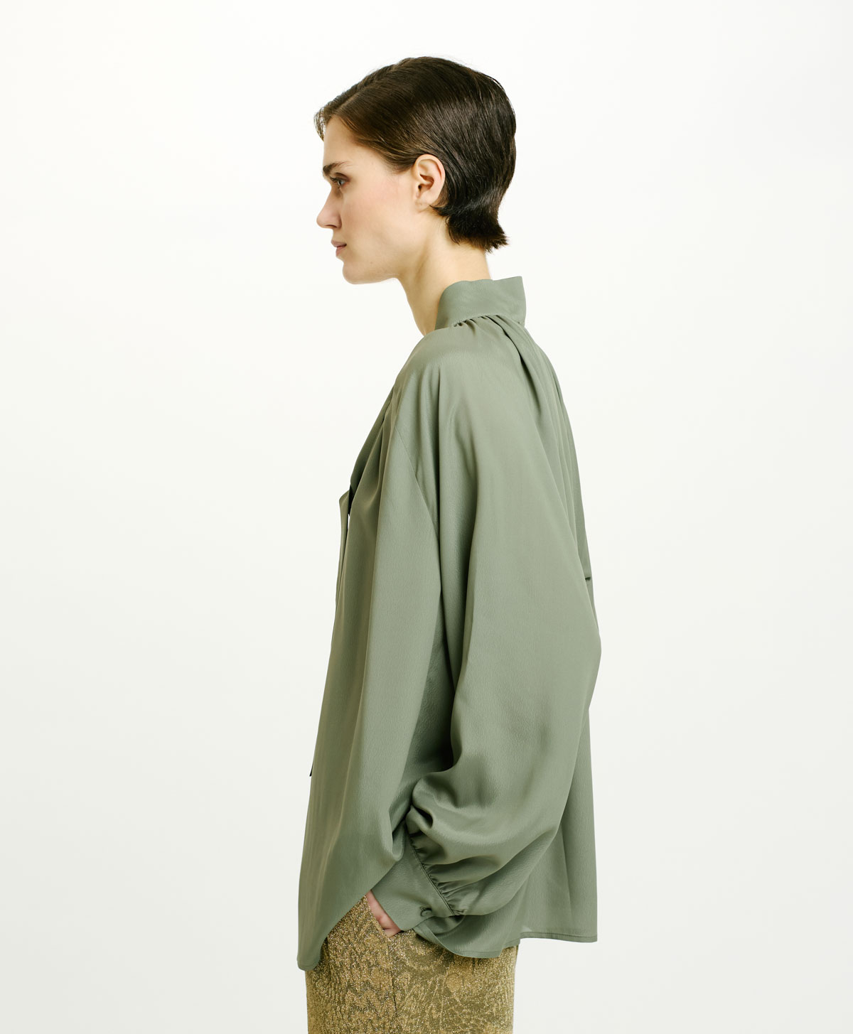 BLOUSE TABATINGA EN GEORGETTE DE VISCOSE - VERT SAGE - Momonì