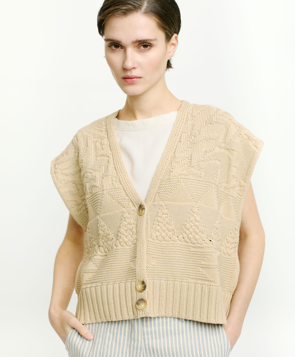 JACI GILET IN JACQUARD - CREAM - Clothing - Momonì