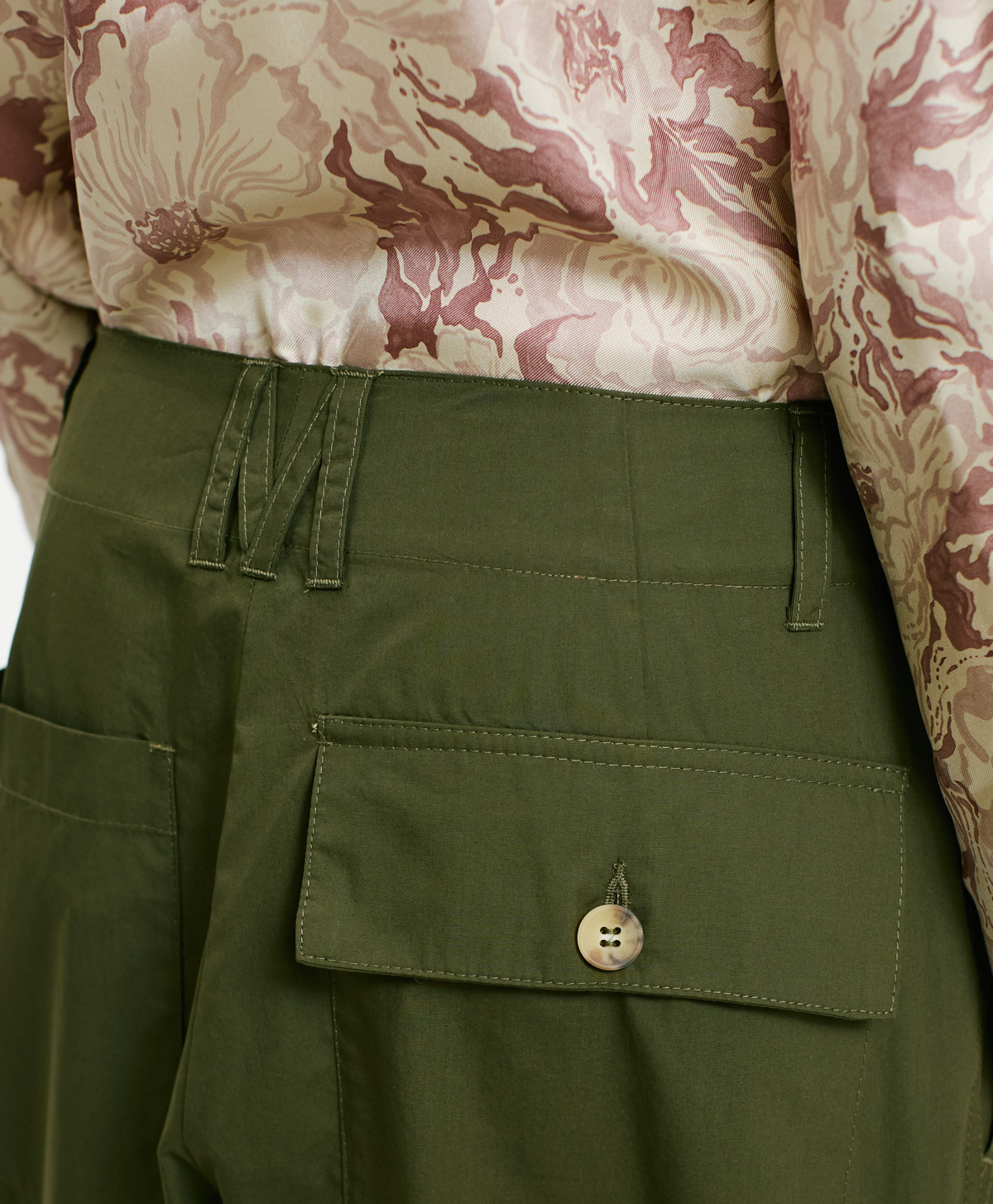 PANTALON HIBISCUS EN POPELINE - ARMY - Momonì